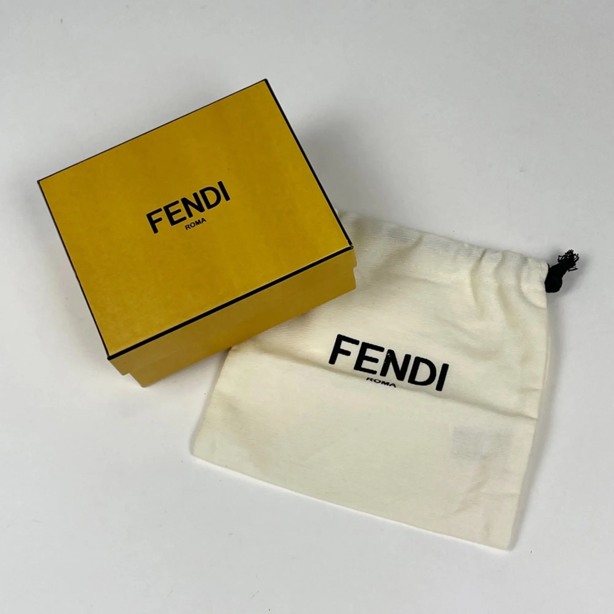 Leather Wallet (Tri-Fold) (Pre-Owned) - Fendi - Modalova