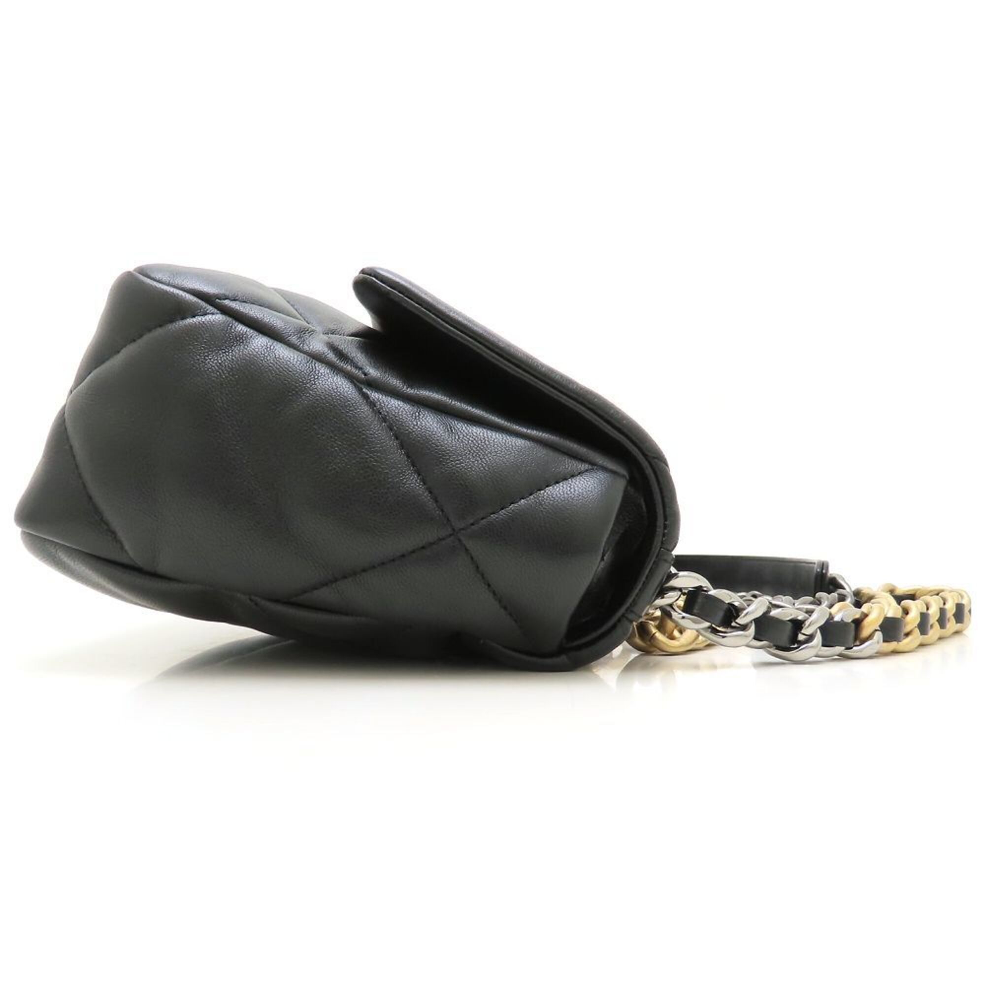Leather Shoulder Bag (Pre-Owned) - Chanel - Modalova
