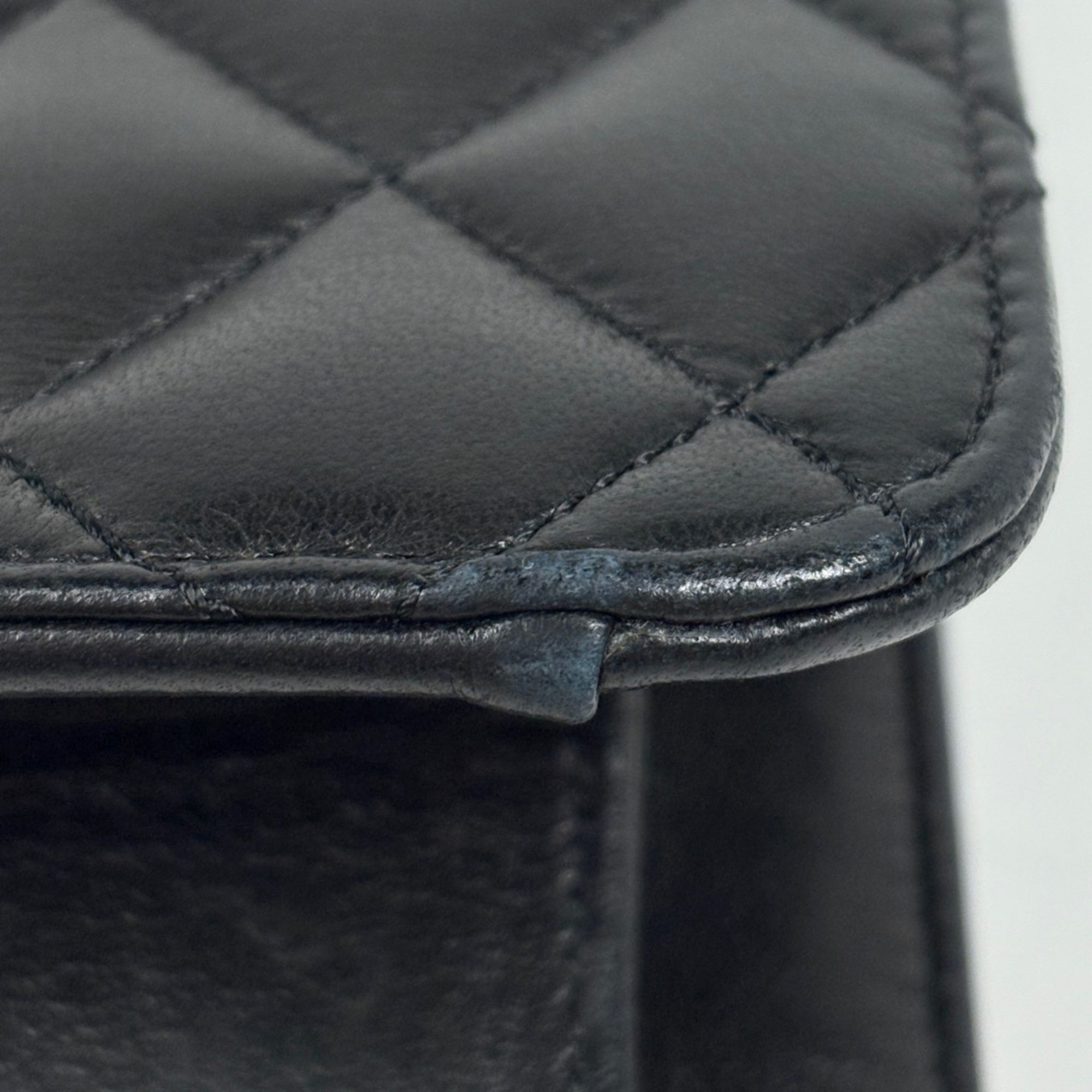 Leather Shoulder Bag (Pre-Owned) - Chanel - Modalova