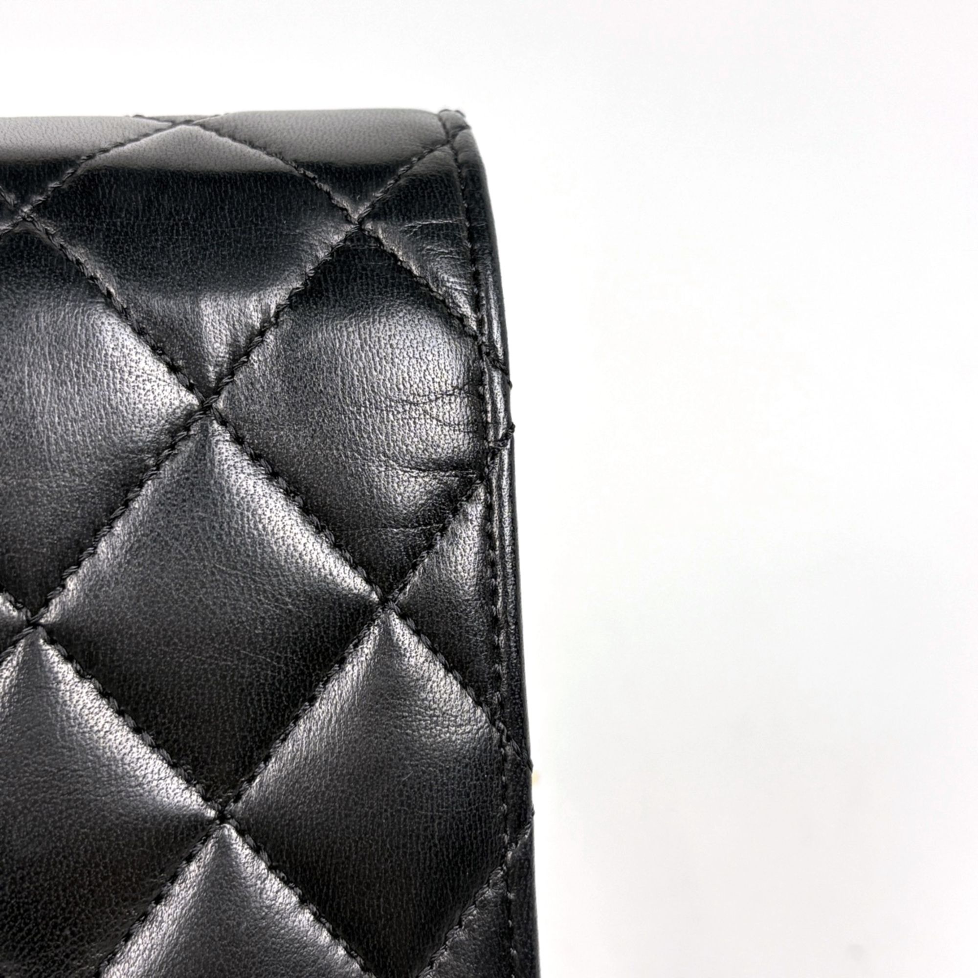 Leather Shoulder Bag (Pre-Owned) - Chanel - Modalova