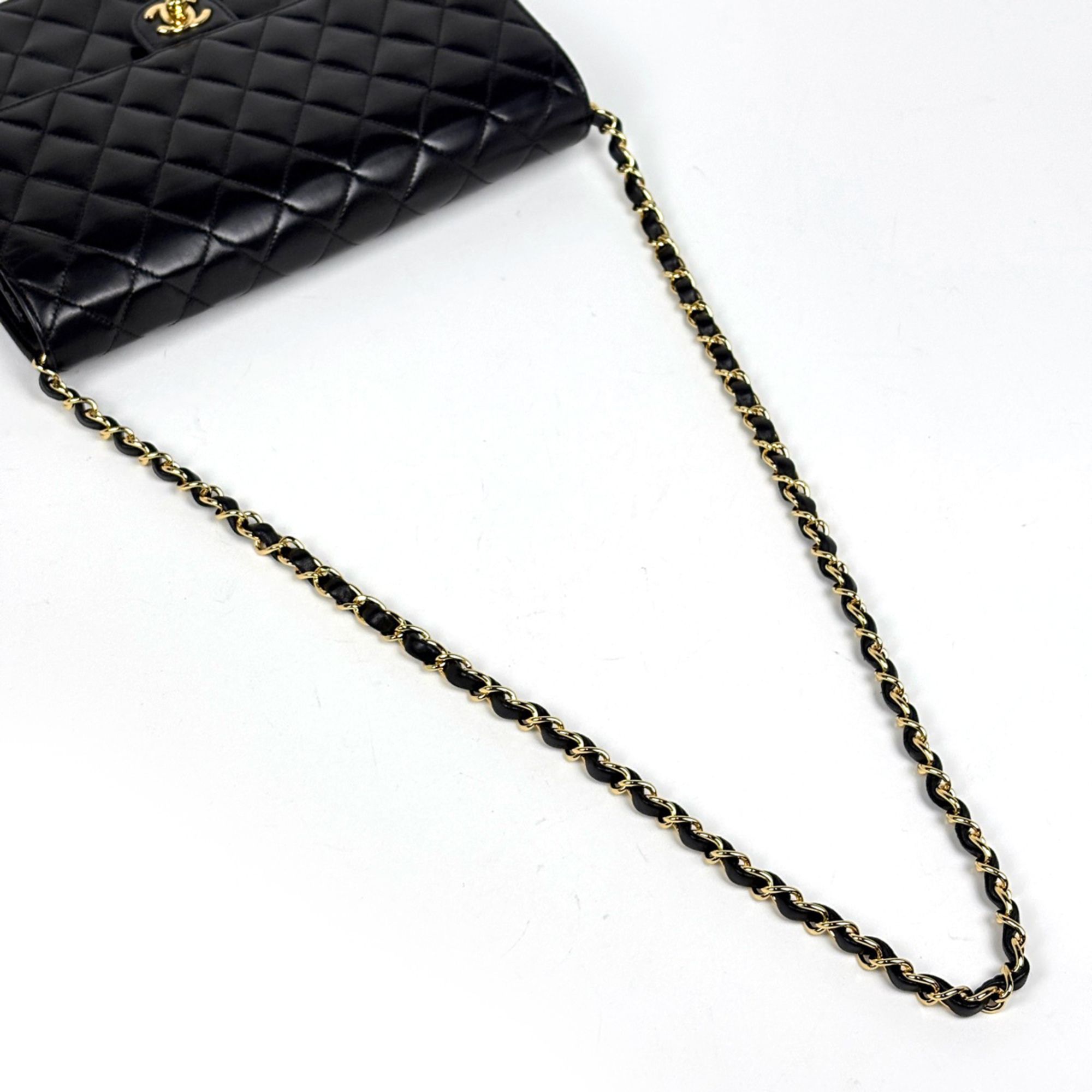 Leather Shoulder Bag (Pre-Owned) - Chanel - Modalova