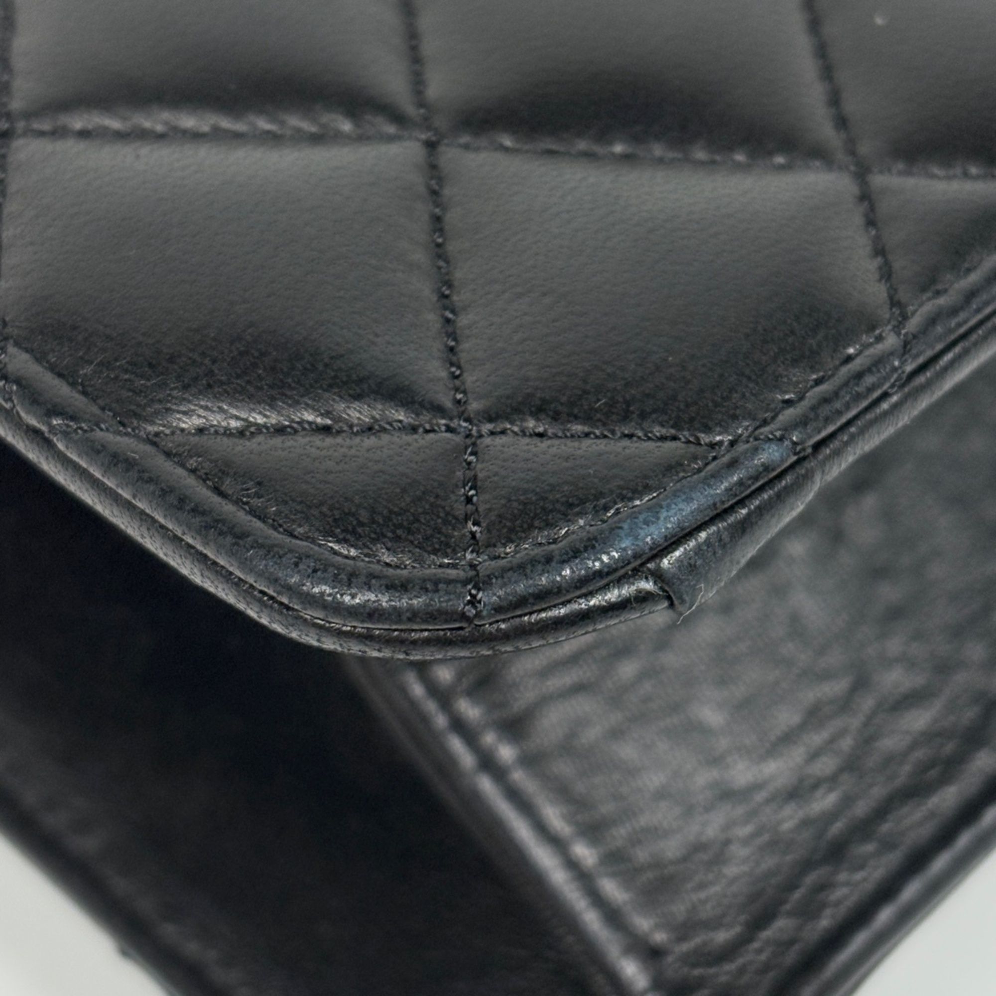 Leather Shoulder Bag (Pre-Owned) - Chanel - Modalova