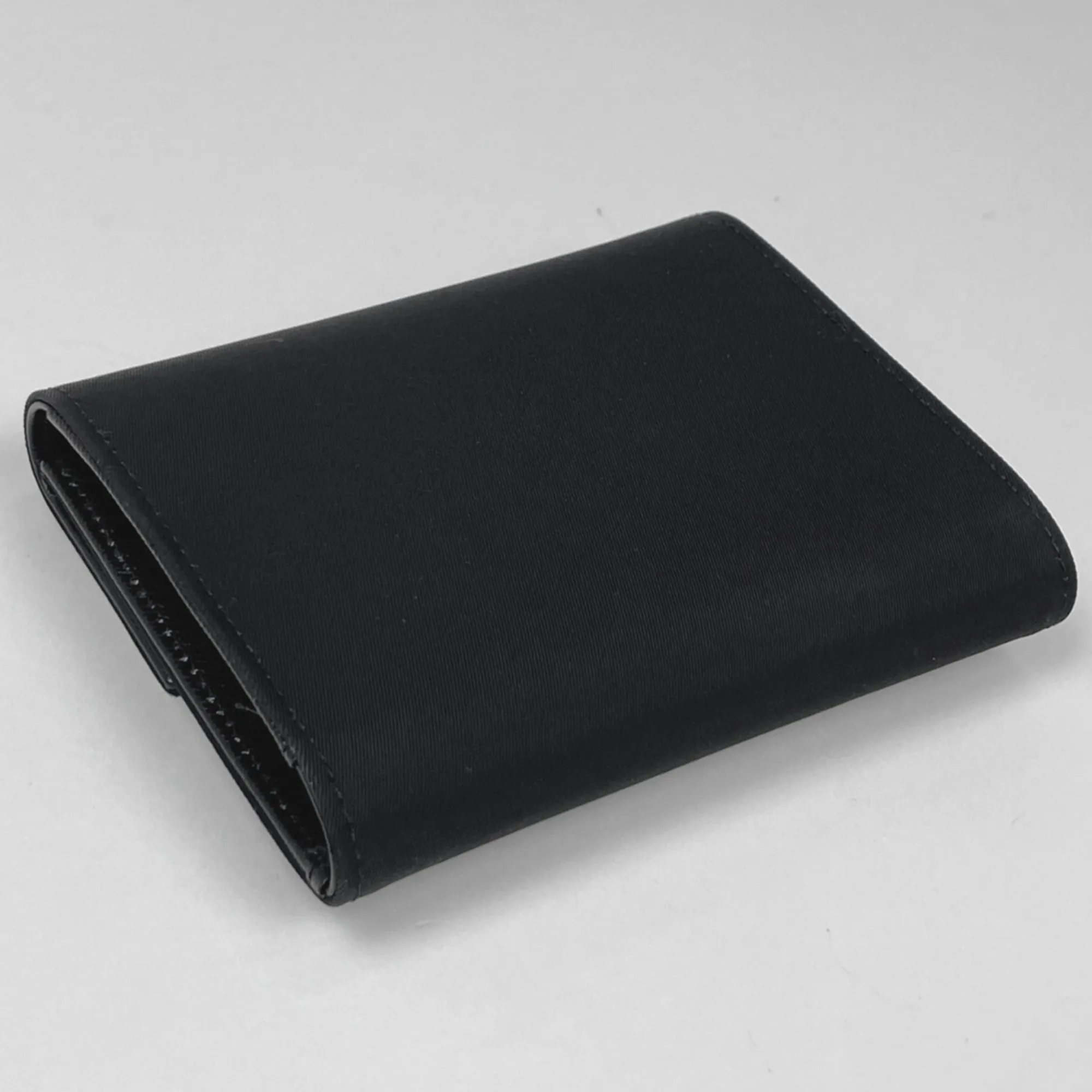 Nylon Wallet (Tri-Fold) (Pre-Owned) - Prada - Modalova