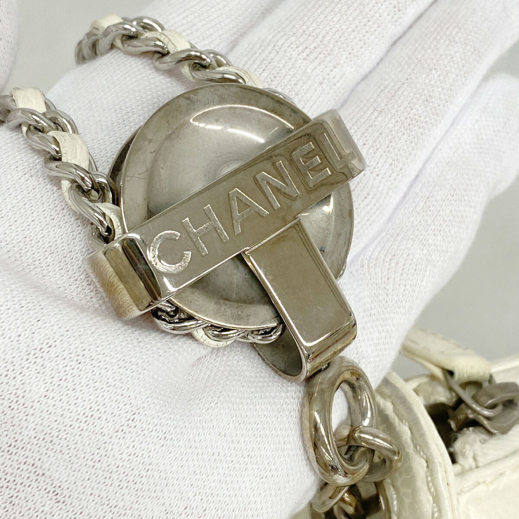 Leather Shoulder Bag (Pre-Owned) - Chanel - Modalova