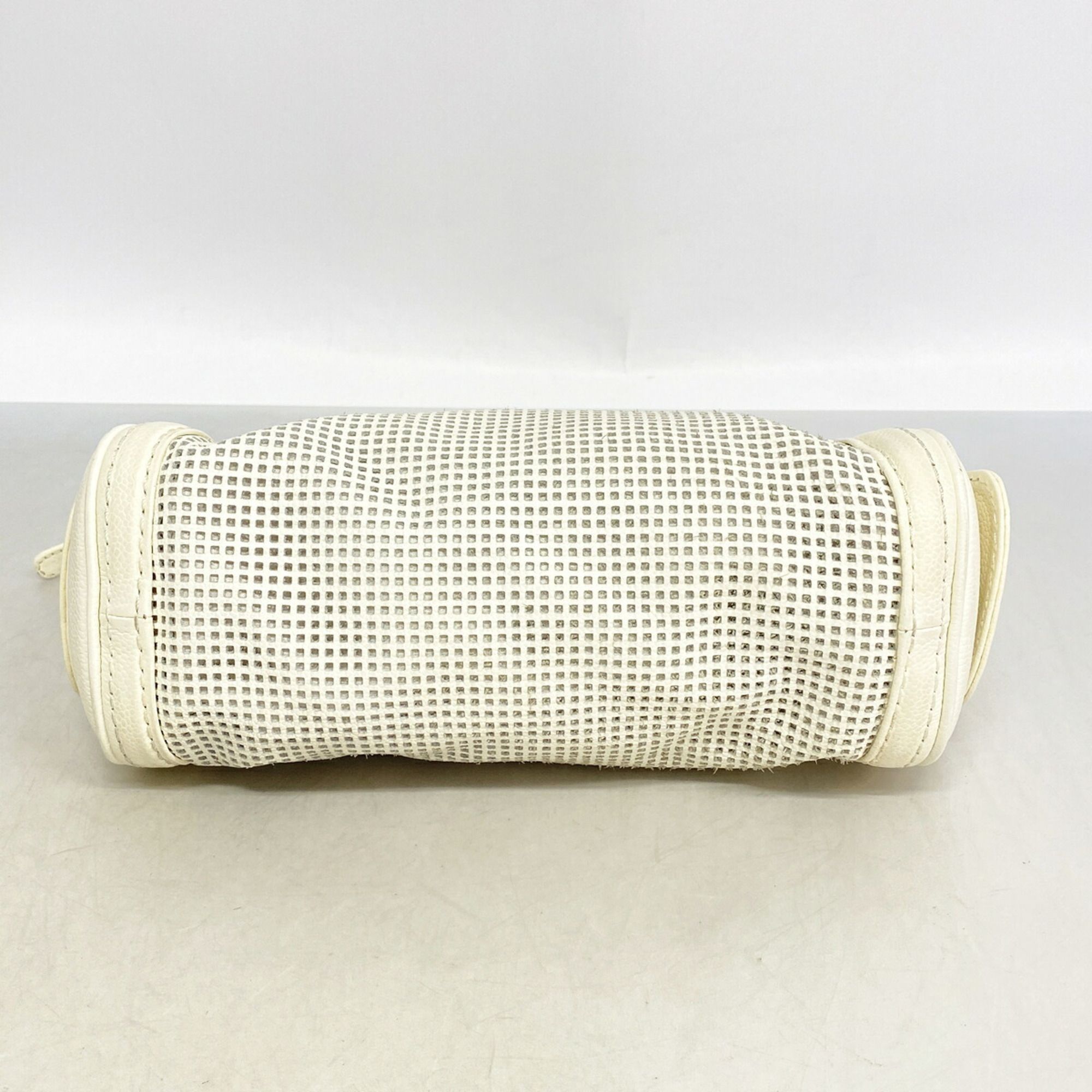 Leather Shoulder Bag (Pre-Owned) - Chanel - Modalova