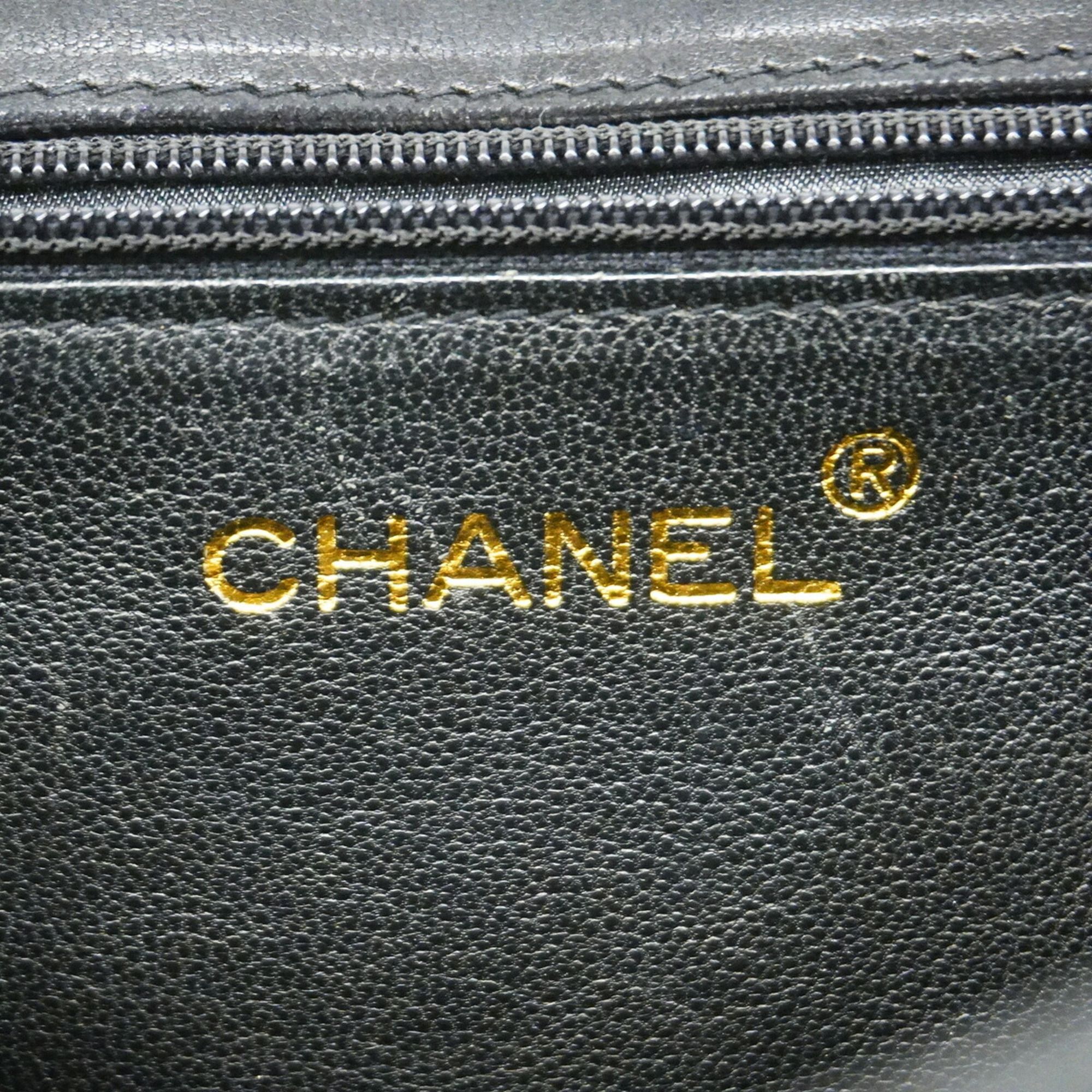 Leather Shoulder Bag (Pre-Owned) - Chanel - Modalova