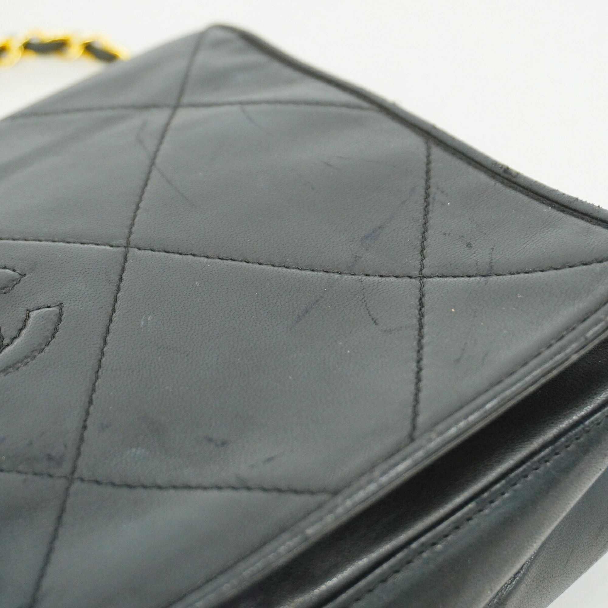 Leather Shoulder Bag (Pre-Owned) - Chanel - Modalova