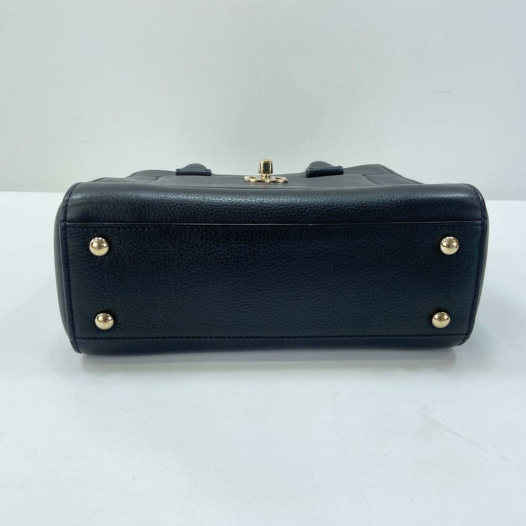 Chanel Black Handbag (Pre-Owned) - Chanel - Modalova