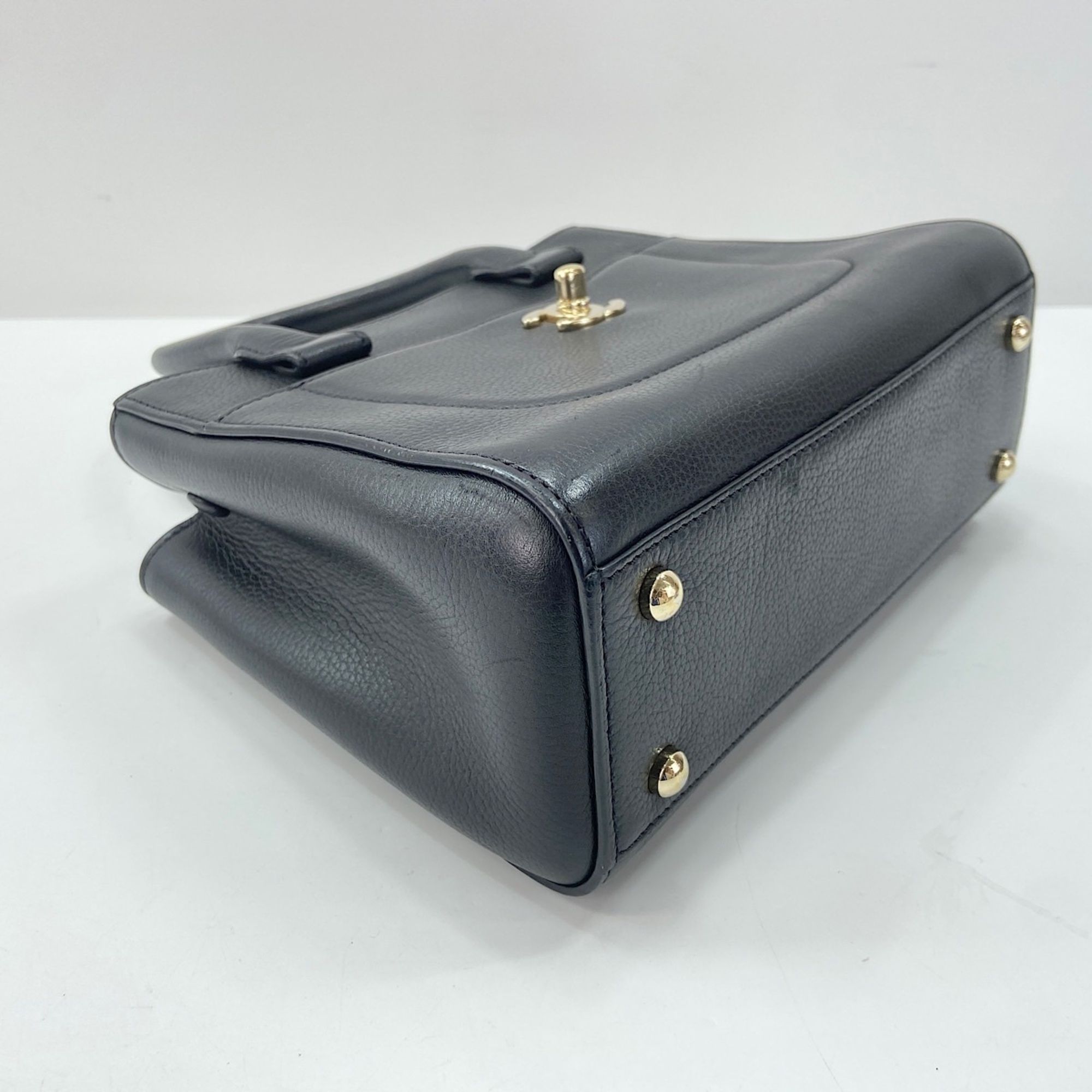 Chanel Black Handbag (Pre-Owned) - Chanel - Modalova