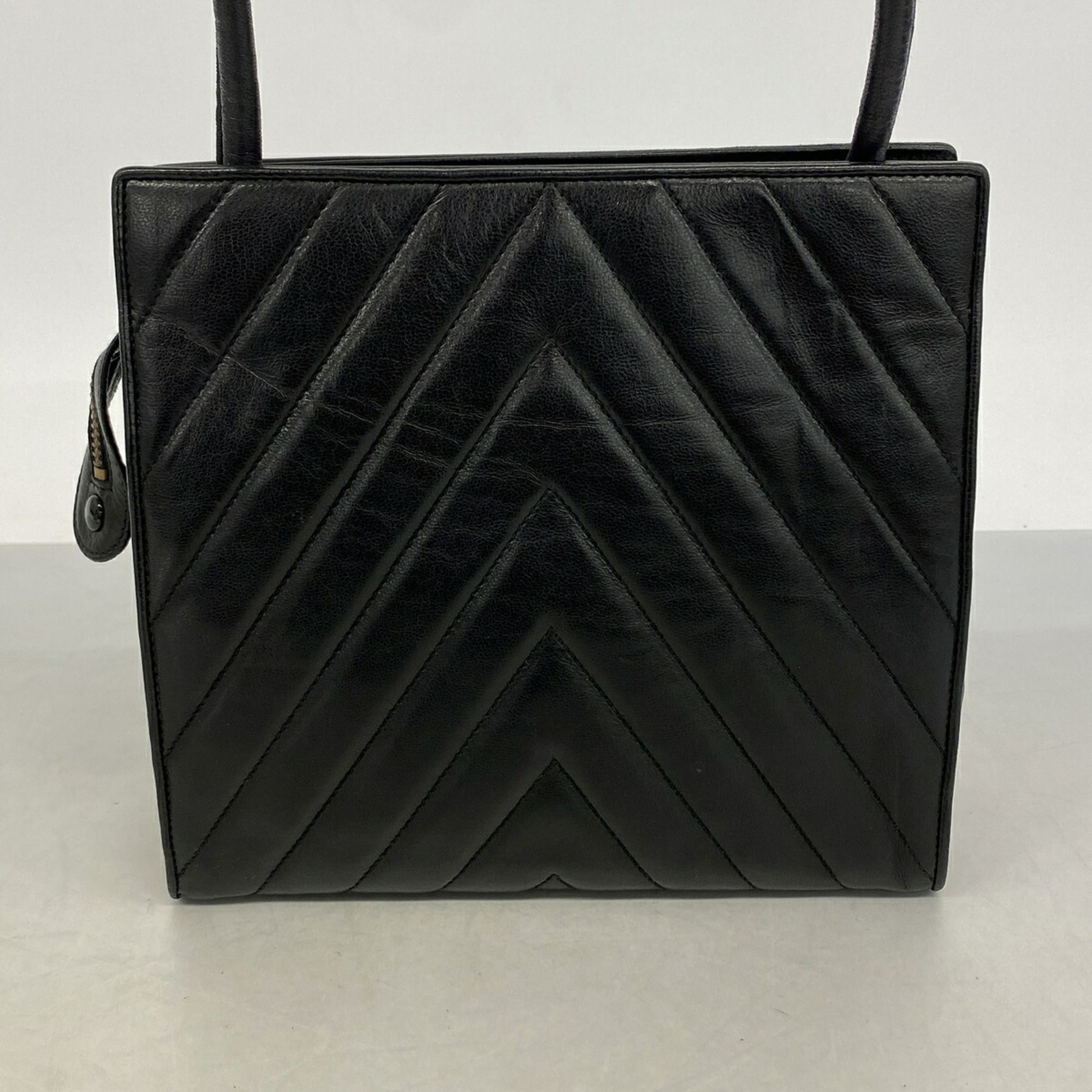 Leather Shoulder Bag (Pre-Owned) - Chanel - Modalova