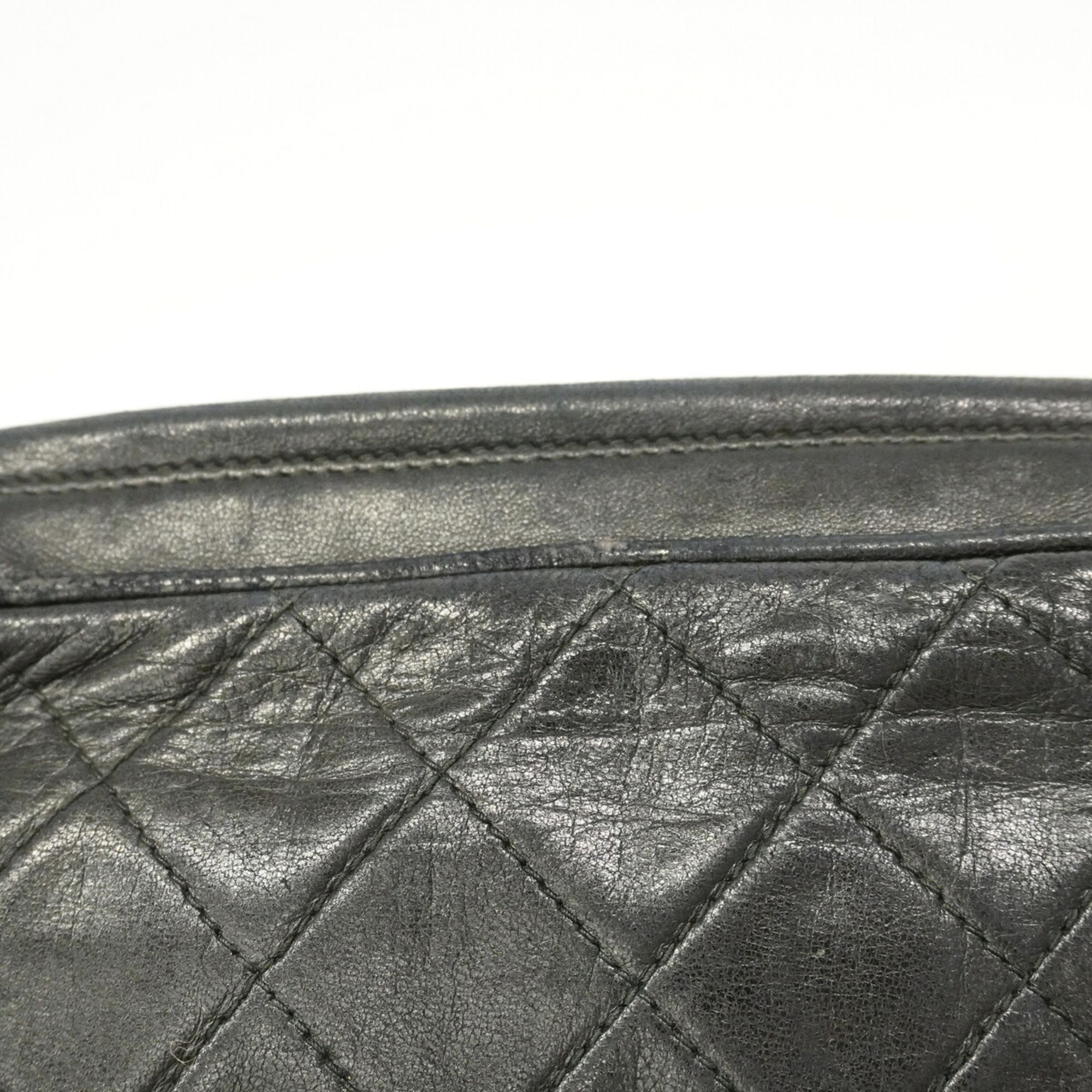 Leather Shoulder Bag (Pre-Owned) - Chanel - Modalova