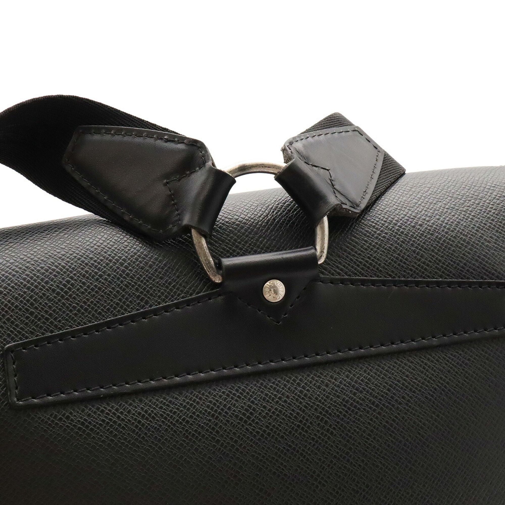 Taiga Leather Leather Backpack (Pre-Owned) - Louis Vuitton - Modalova
