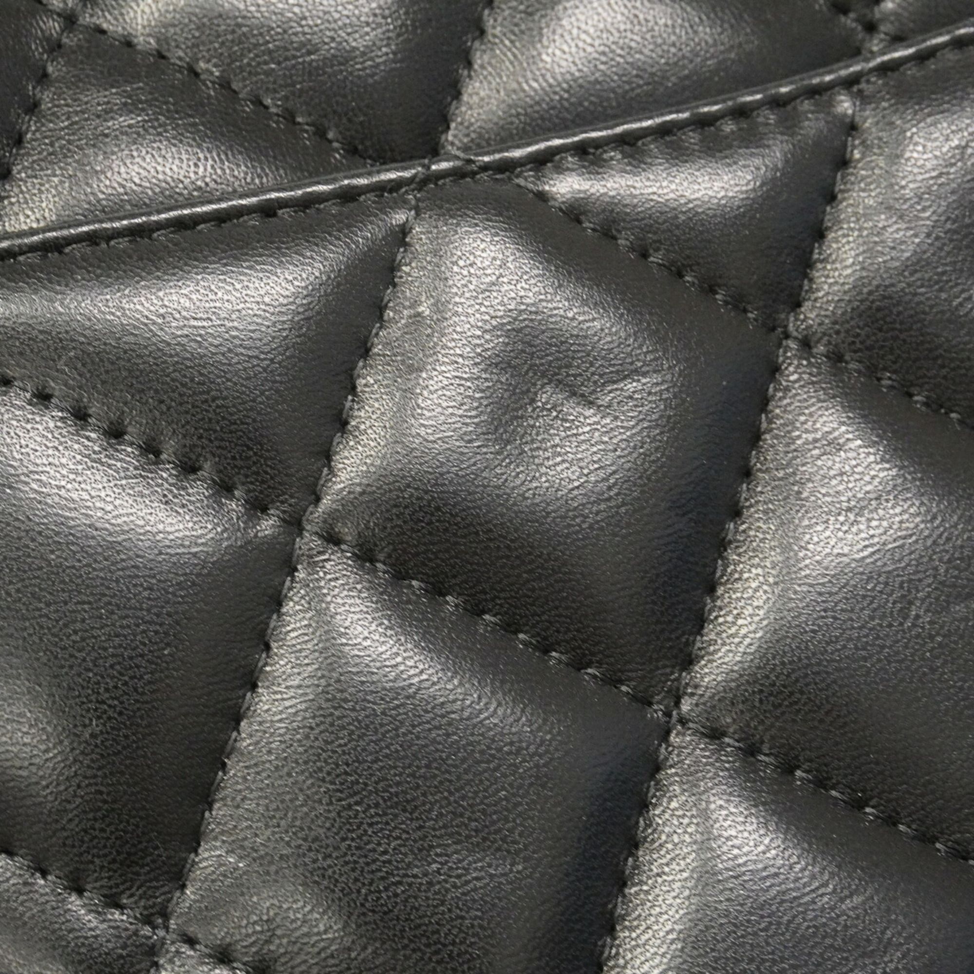 Leather Shoulder Bag (Pre-Owned) - Chanel - Modalova