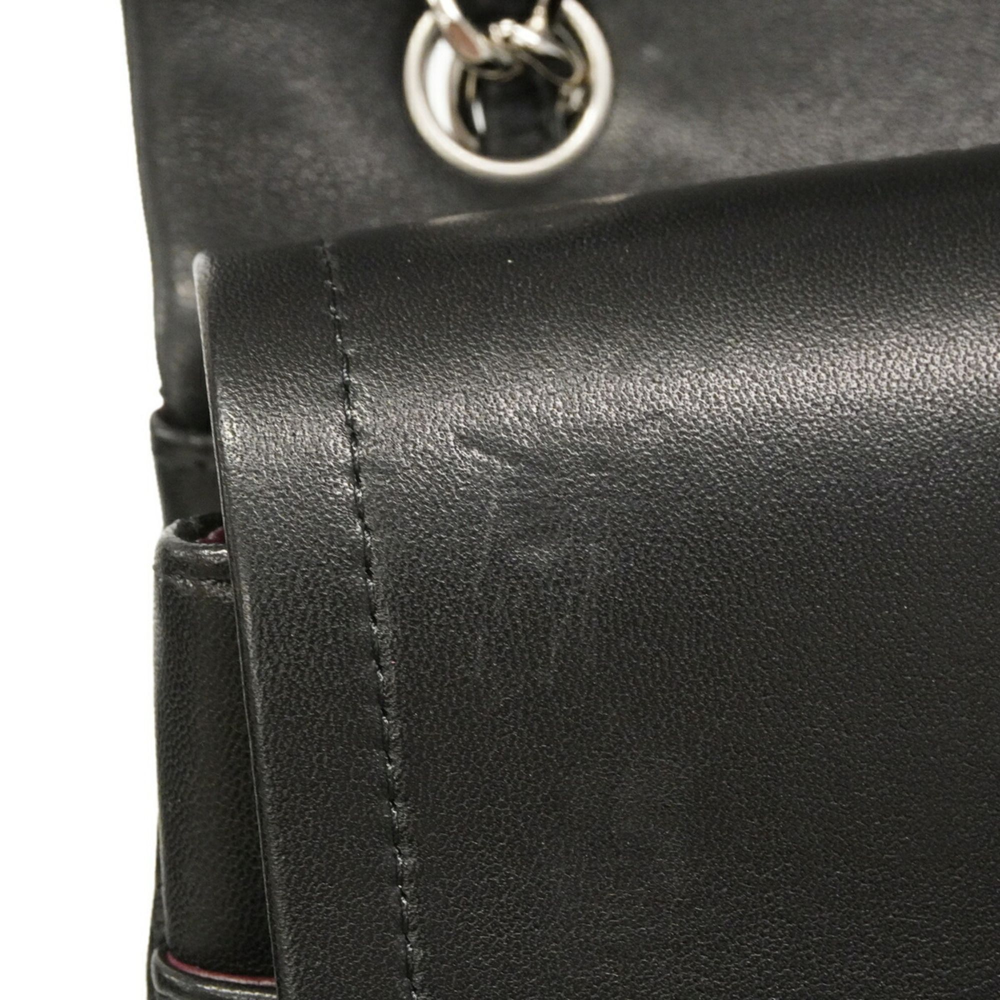 Leather Shoulder Bag (Pre-Owned) - Chanel - Modalova