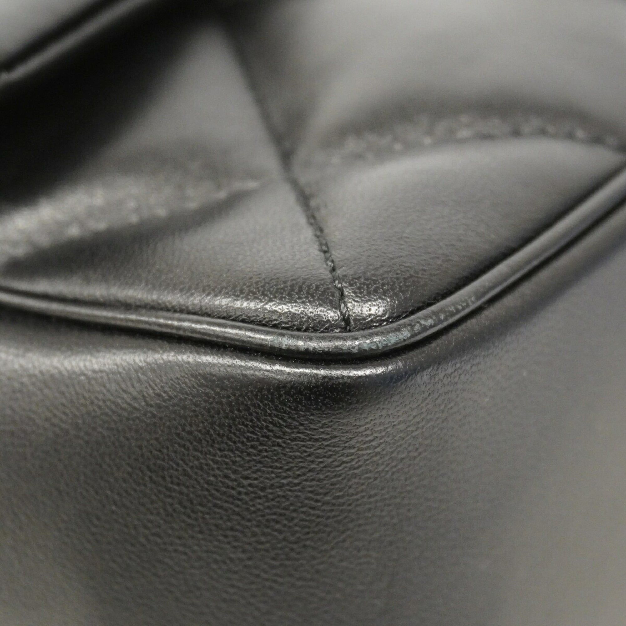 Leather Handbag (Pre-Owned) - Chanel - Modalova