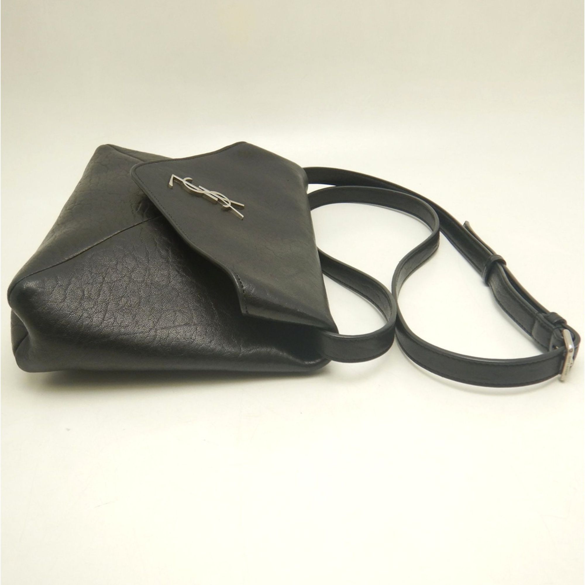 Leather Shoulder Bag (Pre-Owned) - Yves Saint Laurent - Modalova