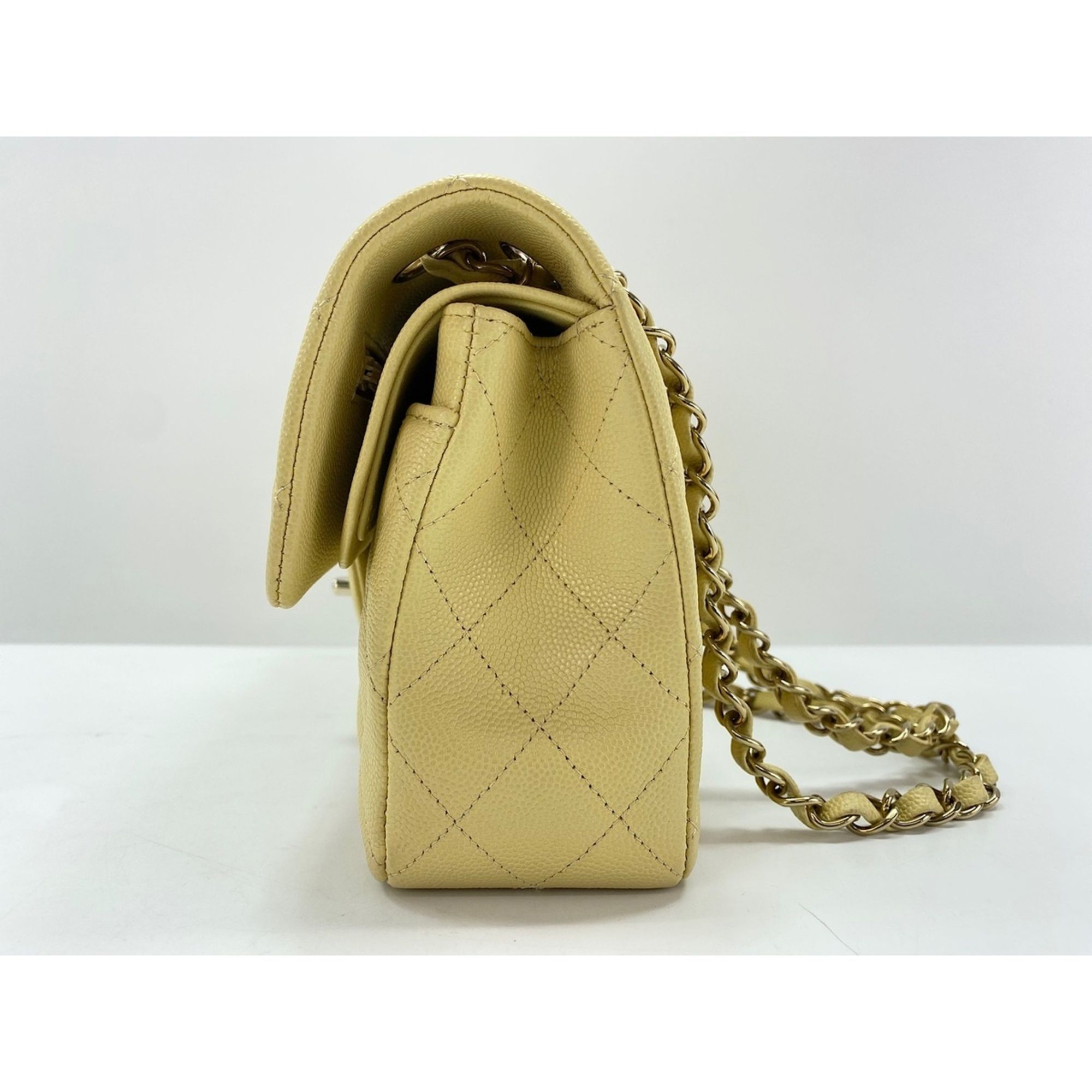Matelasse Shoulder Bag (Pre-Owned) - Chanel - Modalova
