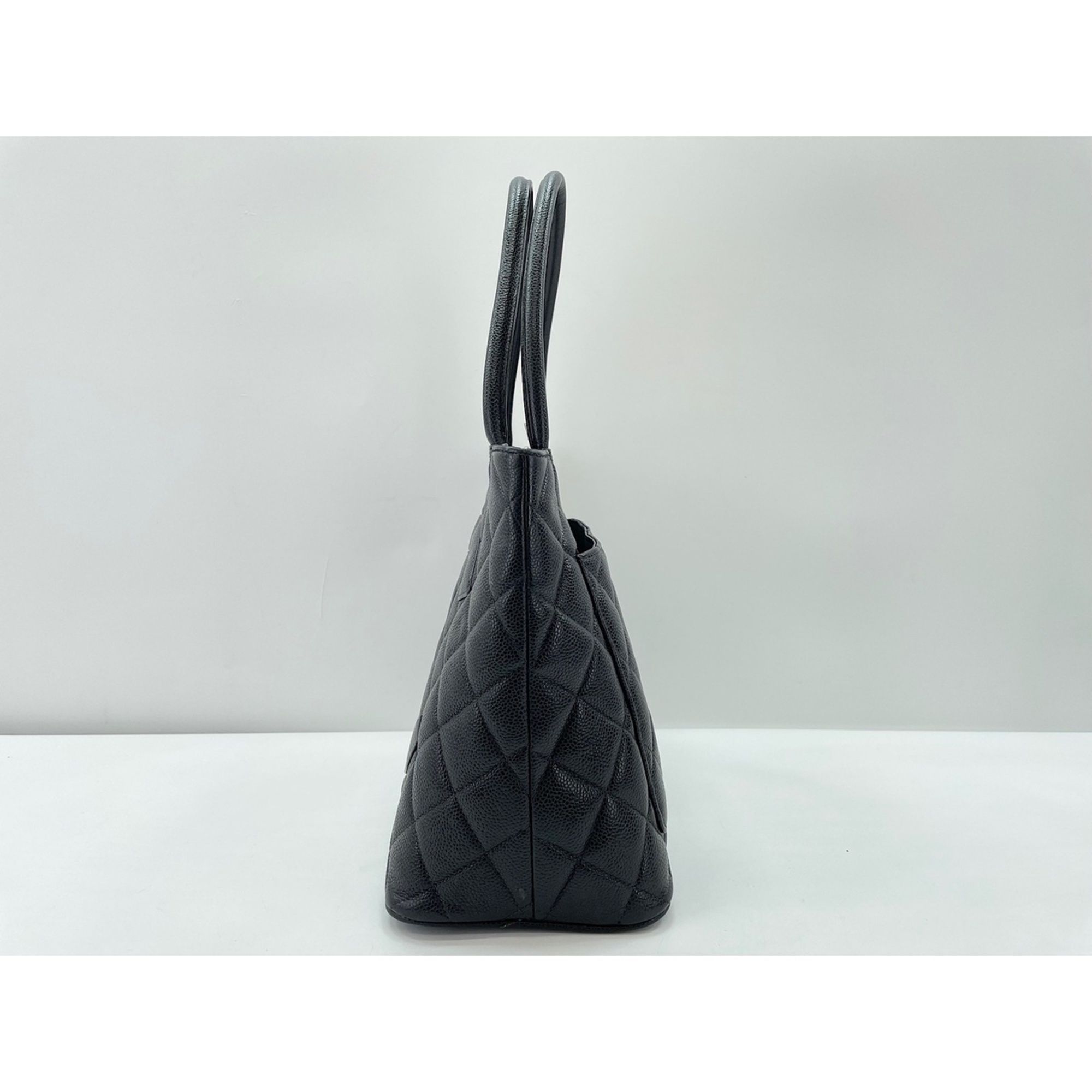 Chanel Black Tote Bag (Pre-Owned) - Chanel - Modalova