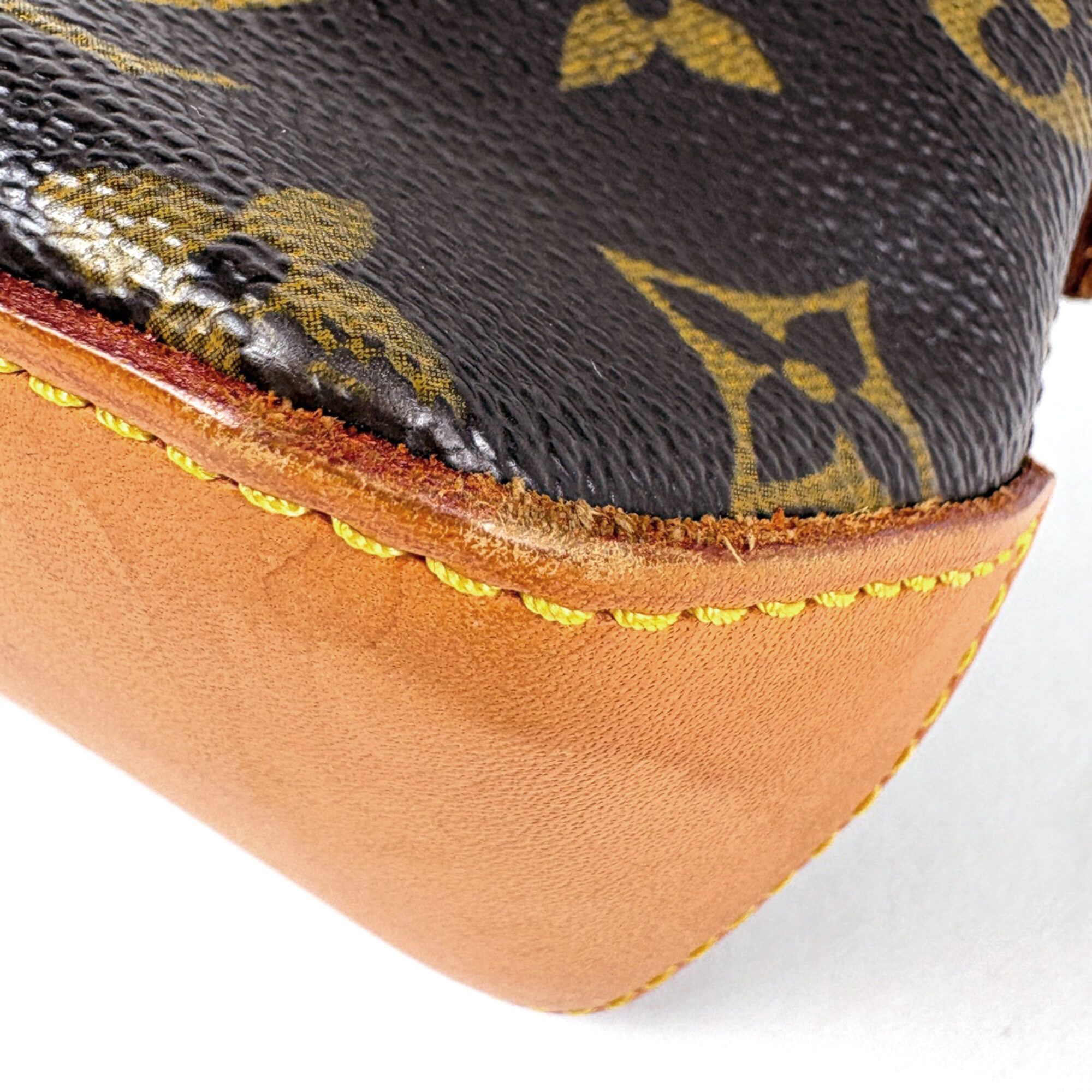 Pochette Shoulder Bag (Pre-Owned) - Louis Vuitton - Modalova