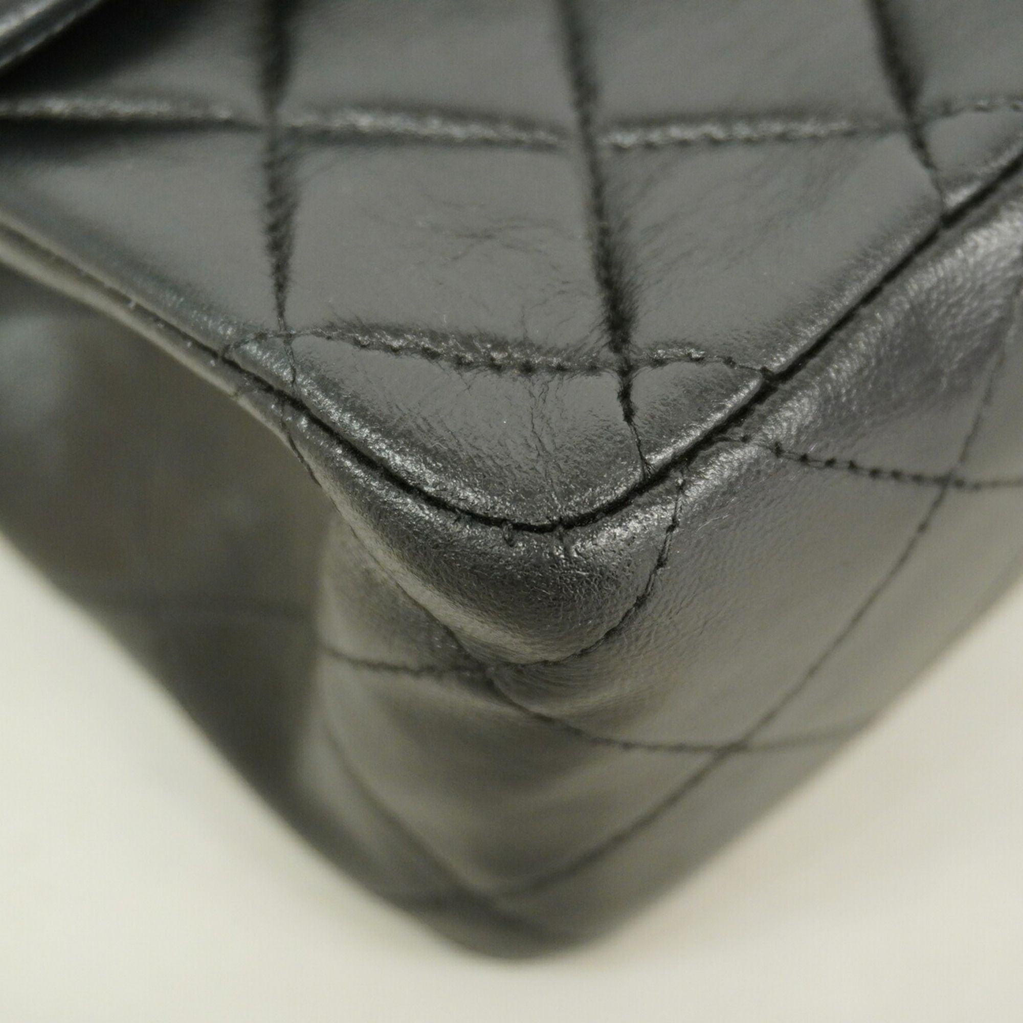 Leather Shoulder Bag (Pre-Owned) - Chanel - Modalova
