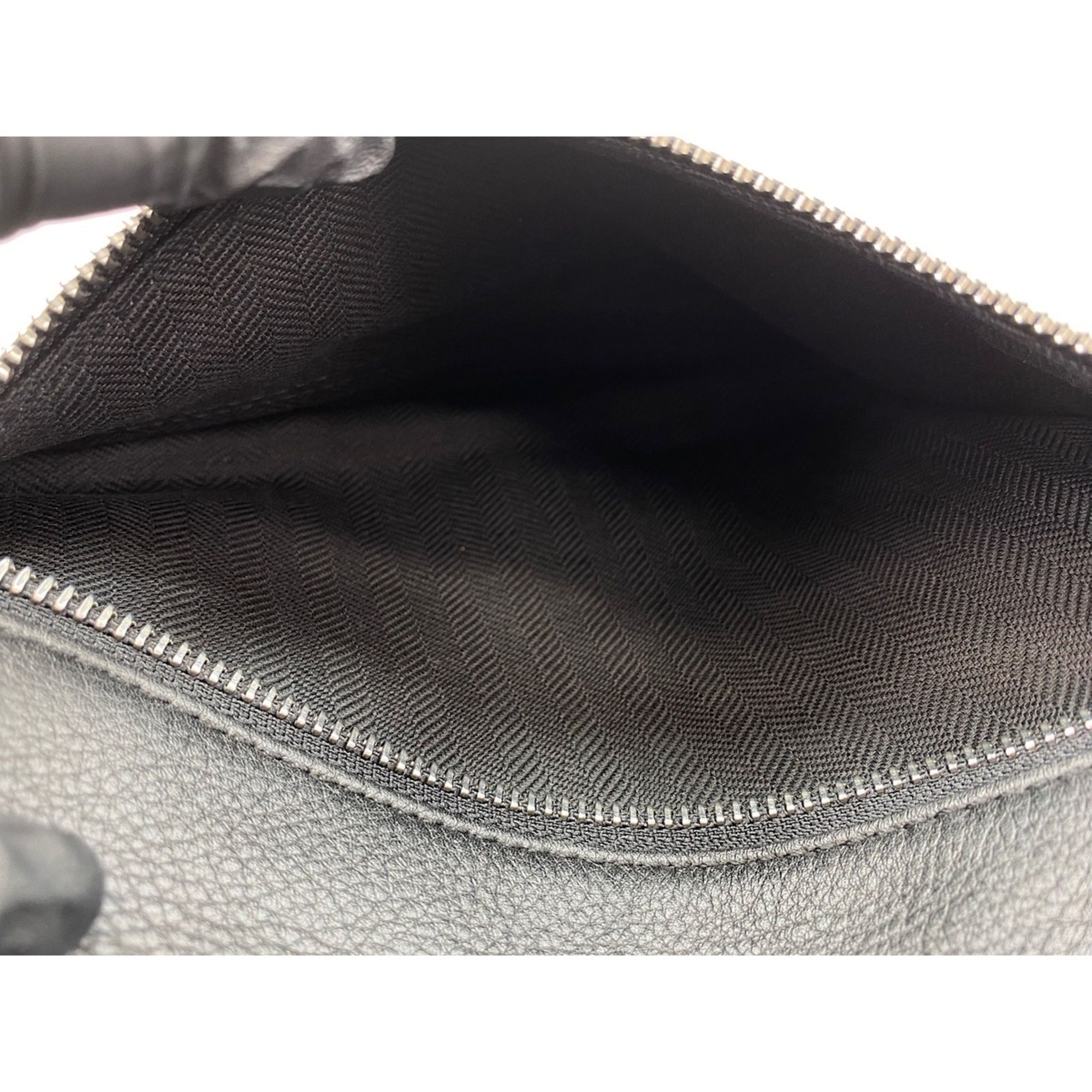 Loewe Black Sling Bag (Pre-Owned) - Loewe - Modalova