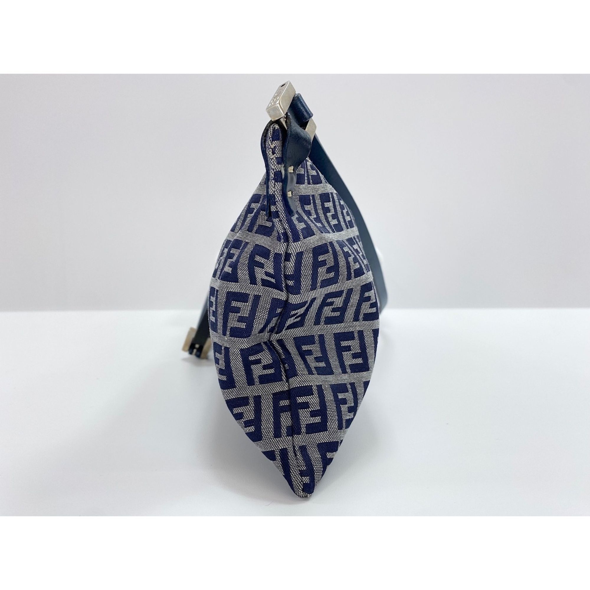 Fendi Navy Shoulder Bag (Pre-Owned) - Fendi - Modalova
