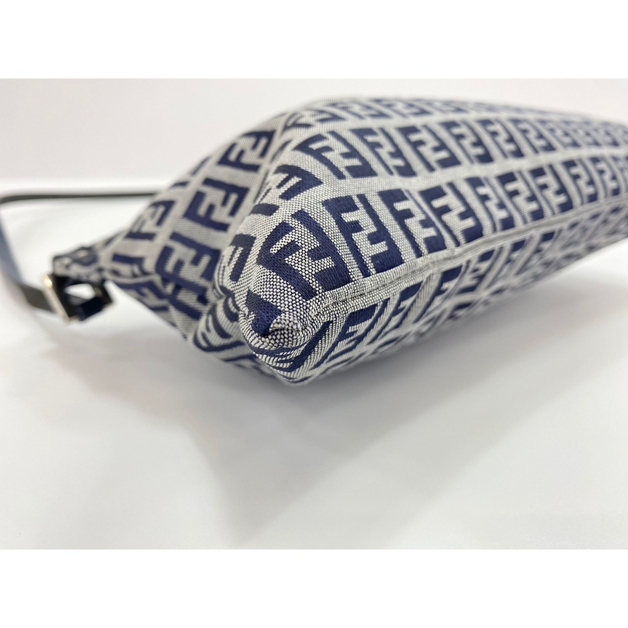 Fendi Navy Shoulder Bag (Pre-Owned) - Fendi - Modalova