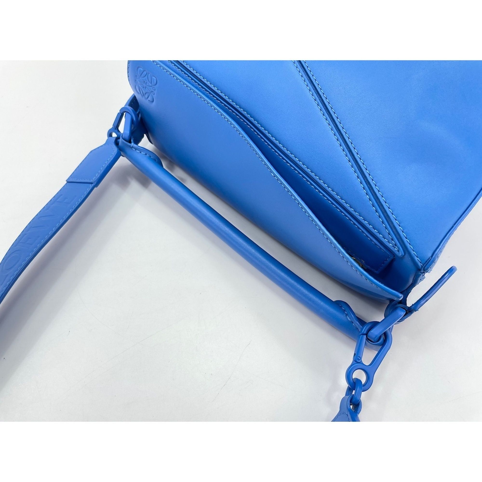 Loewe Blue Shoulder Bag (Pre-Owned) - Loewe - Modalova