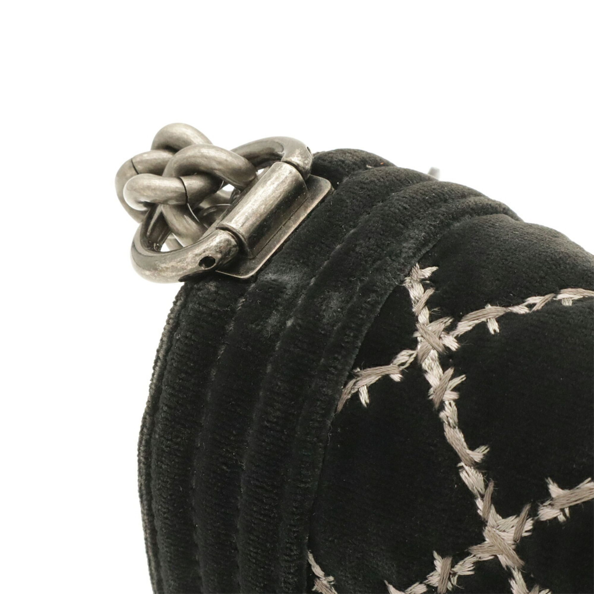 Leather Shoulder Bag (Pre-Owned) - Chanel - Modalova