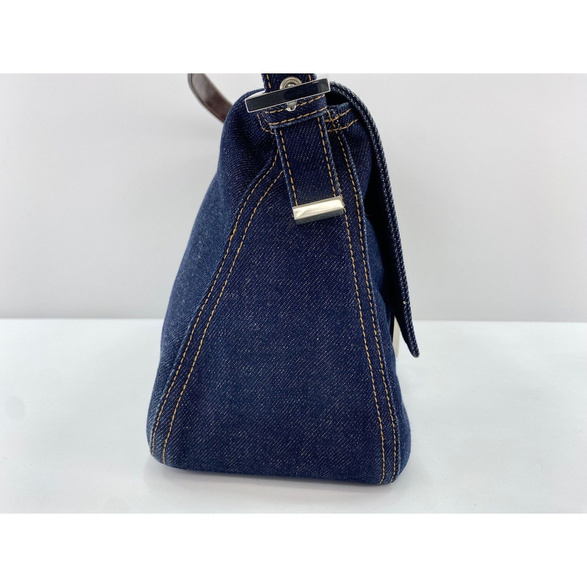 Fendi Navy Shoulder Bag (Pre-Owned) - Fendi - Modalova