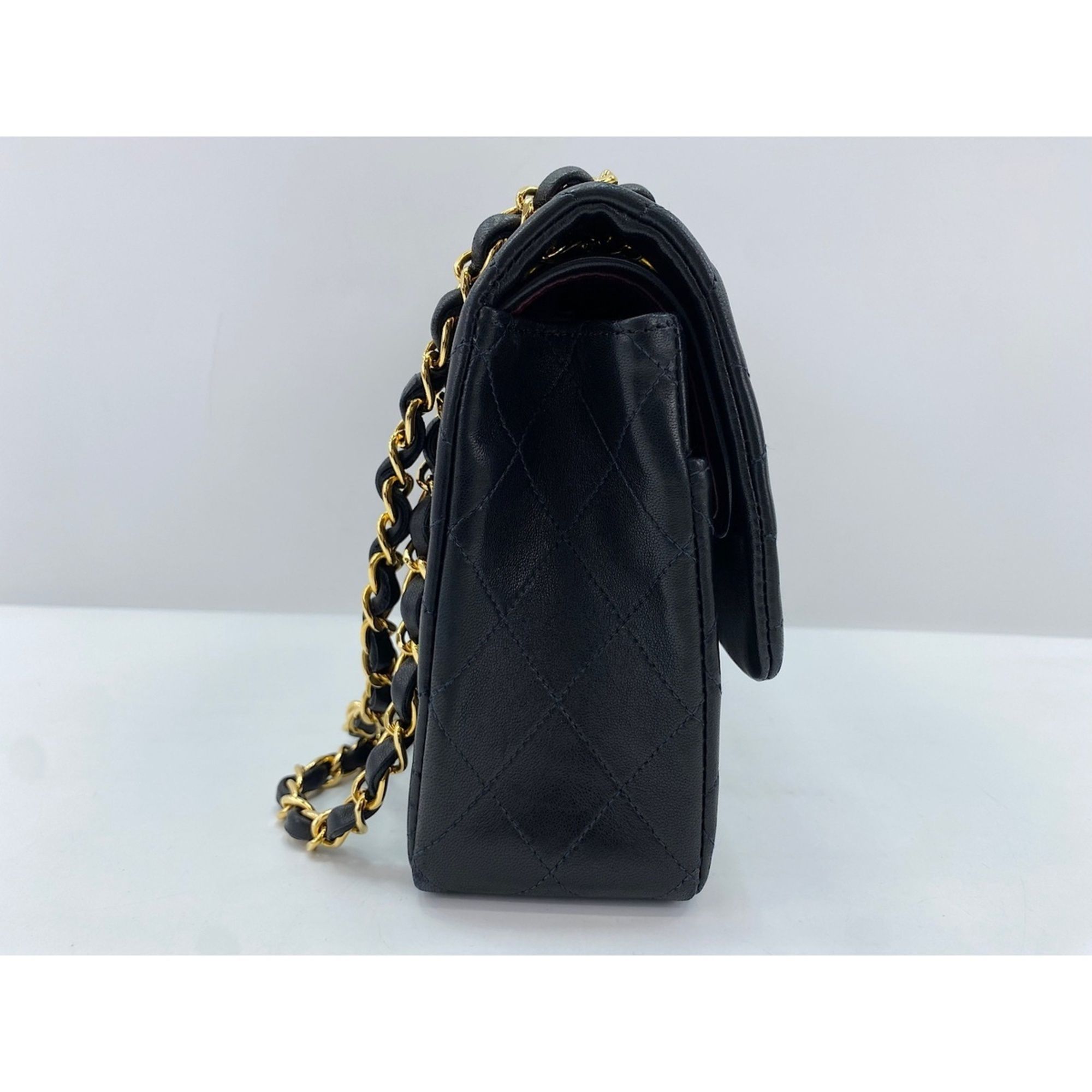 Matelasse Shoulder Bag (Pre-Owned) - Chanel - Modalova