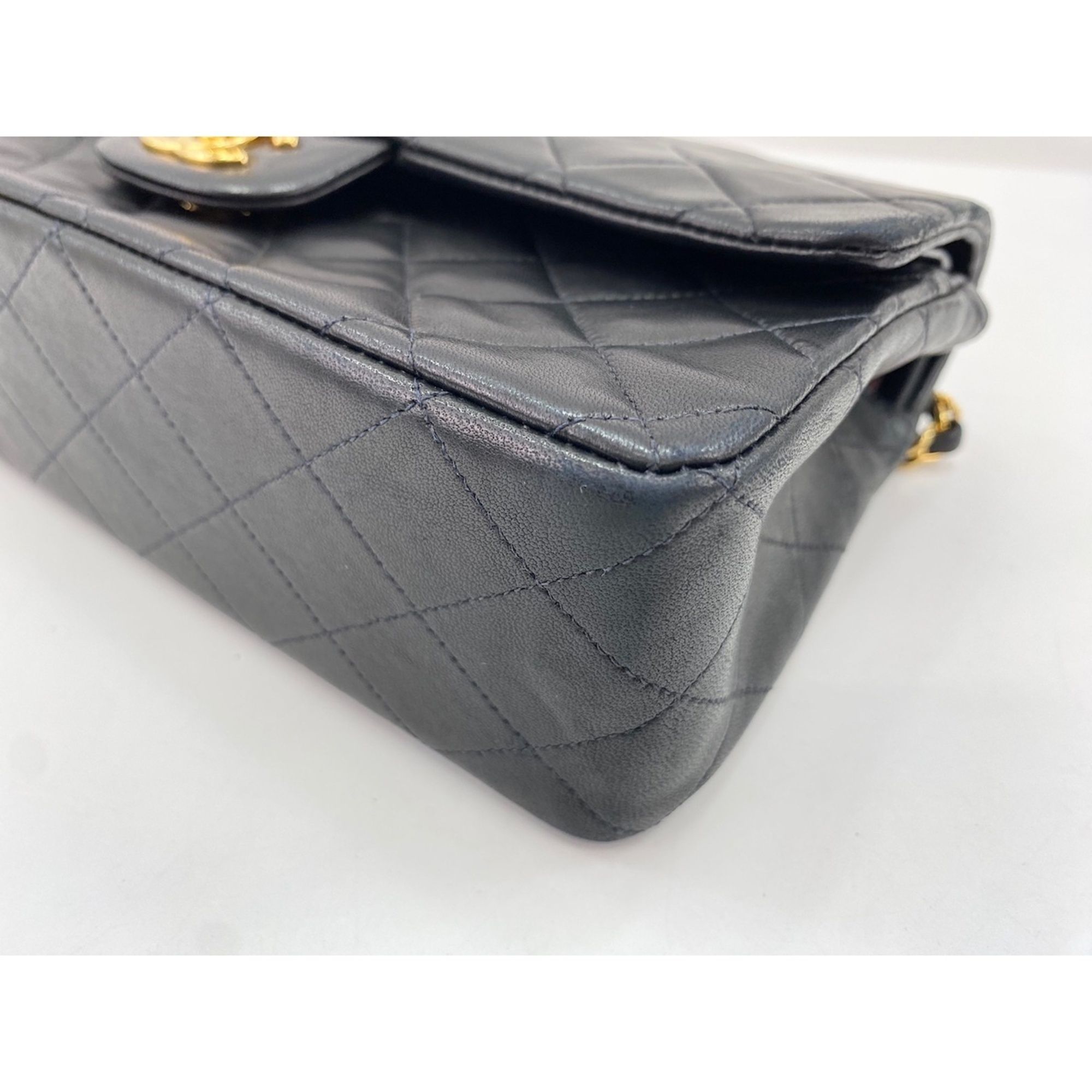 Matelasse Shoulder Bag (Pre-Owned) - Chanel - Modalova