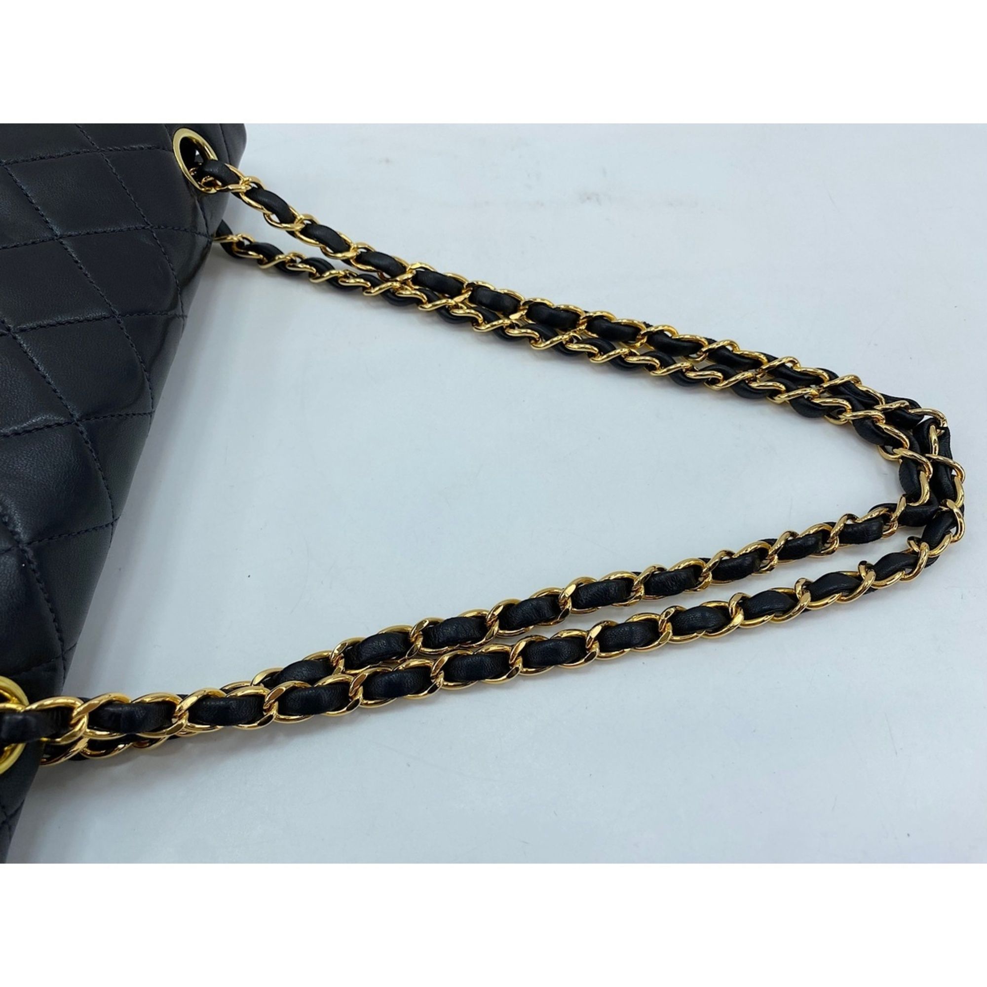 Matelasse Shoulder Bag (Pre-Owned) - Chanel - Modalova