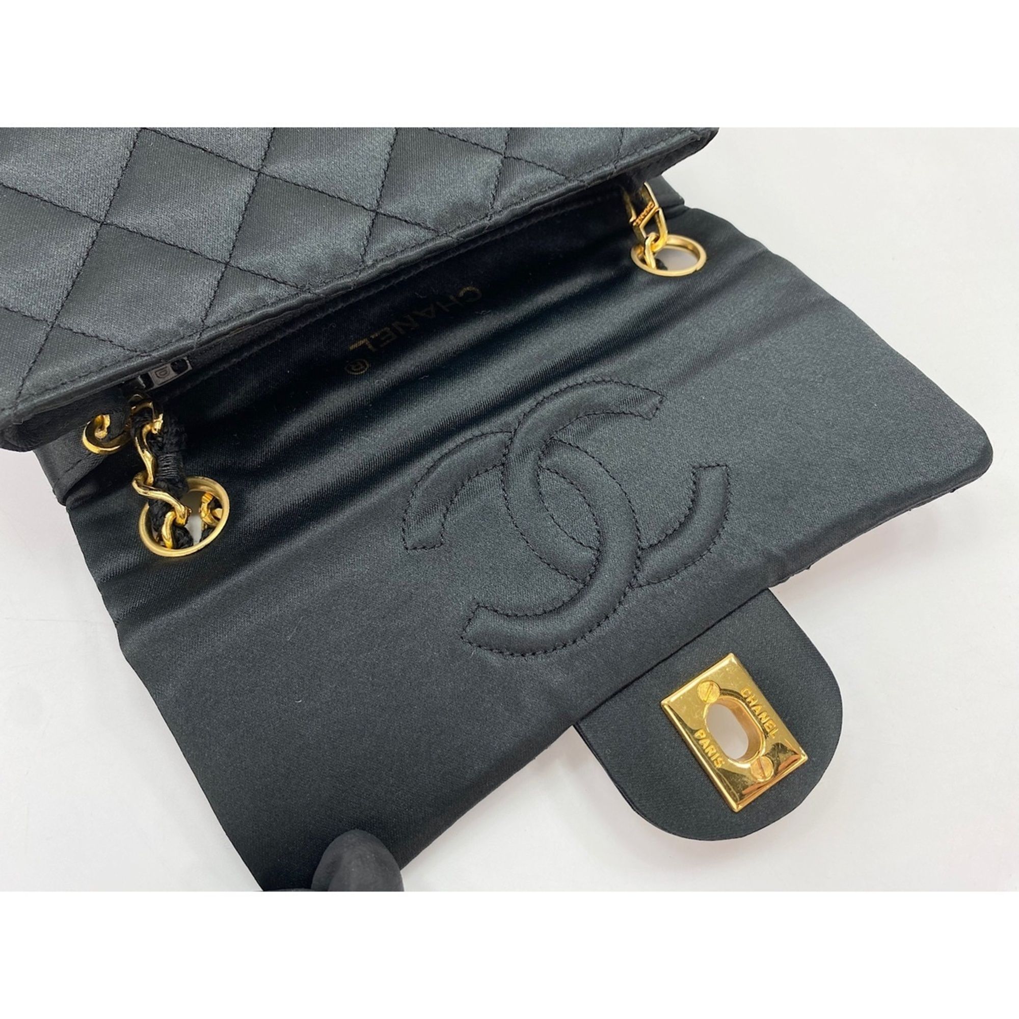 Matelasse Shoulder Bag (Pre-Owned) - Chanel - Modalova