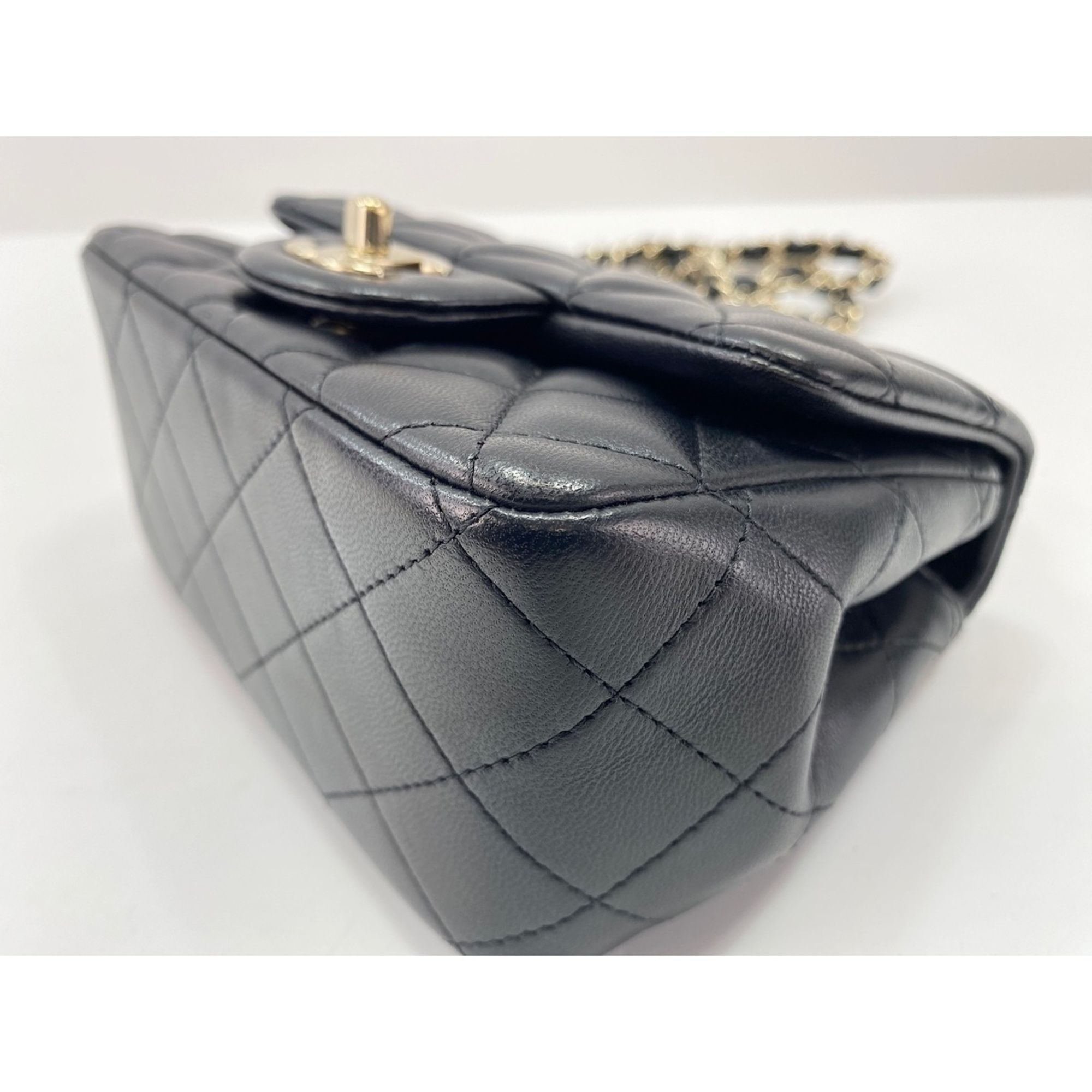 Matelasse Shoulder Bag (Pre-Owned) - Chanel - Modalova