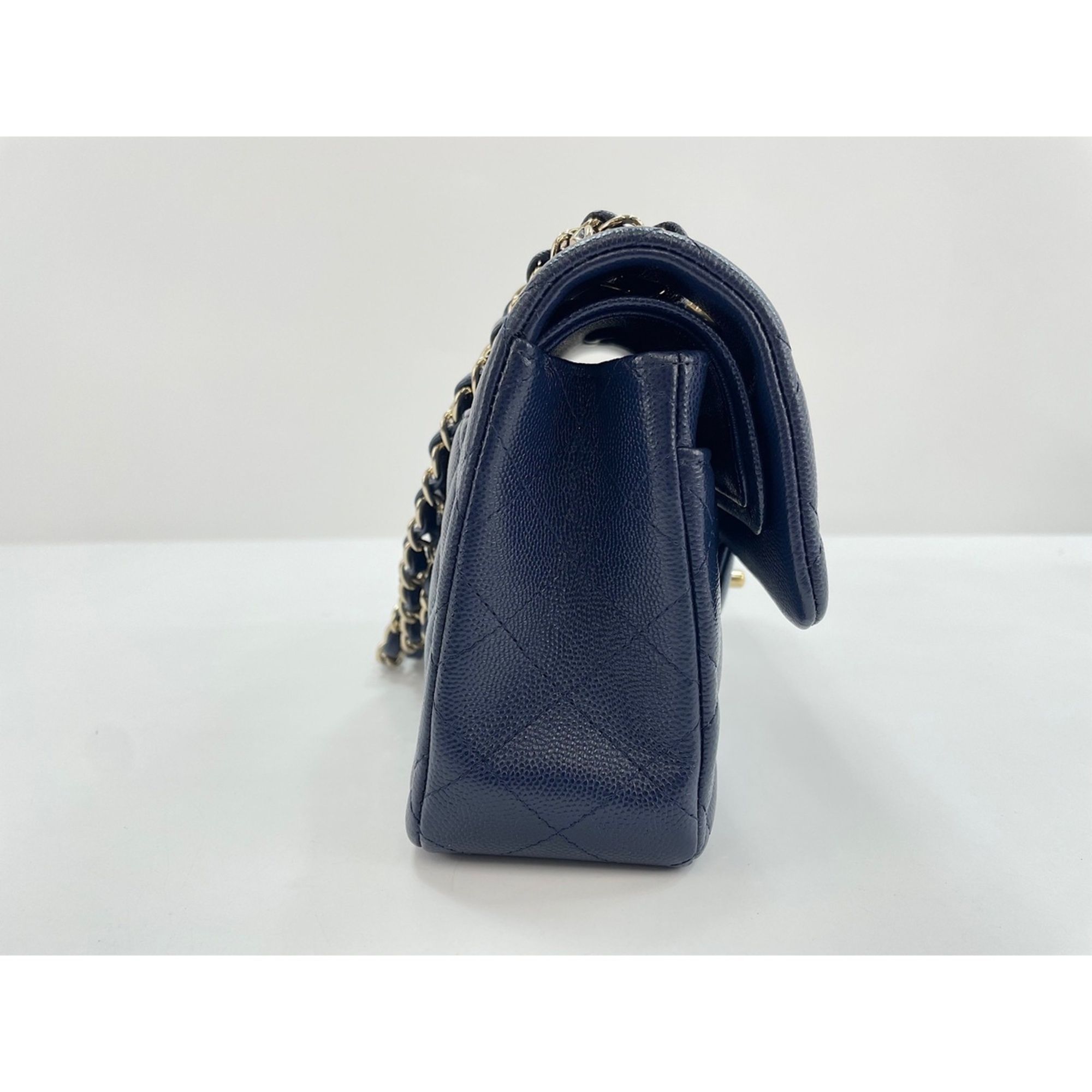 Matelasse Shoulder Bag (Pre-Owned) - Chanel - Modalova