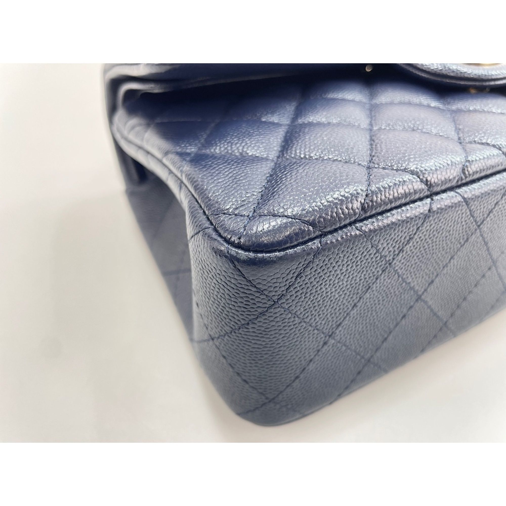Matelasse Shoulder Bag (Pre-Owned) - Chanel - Modalova