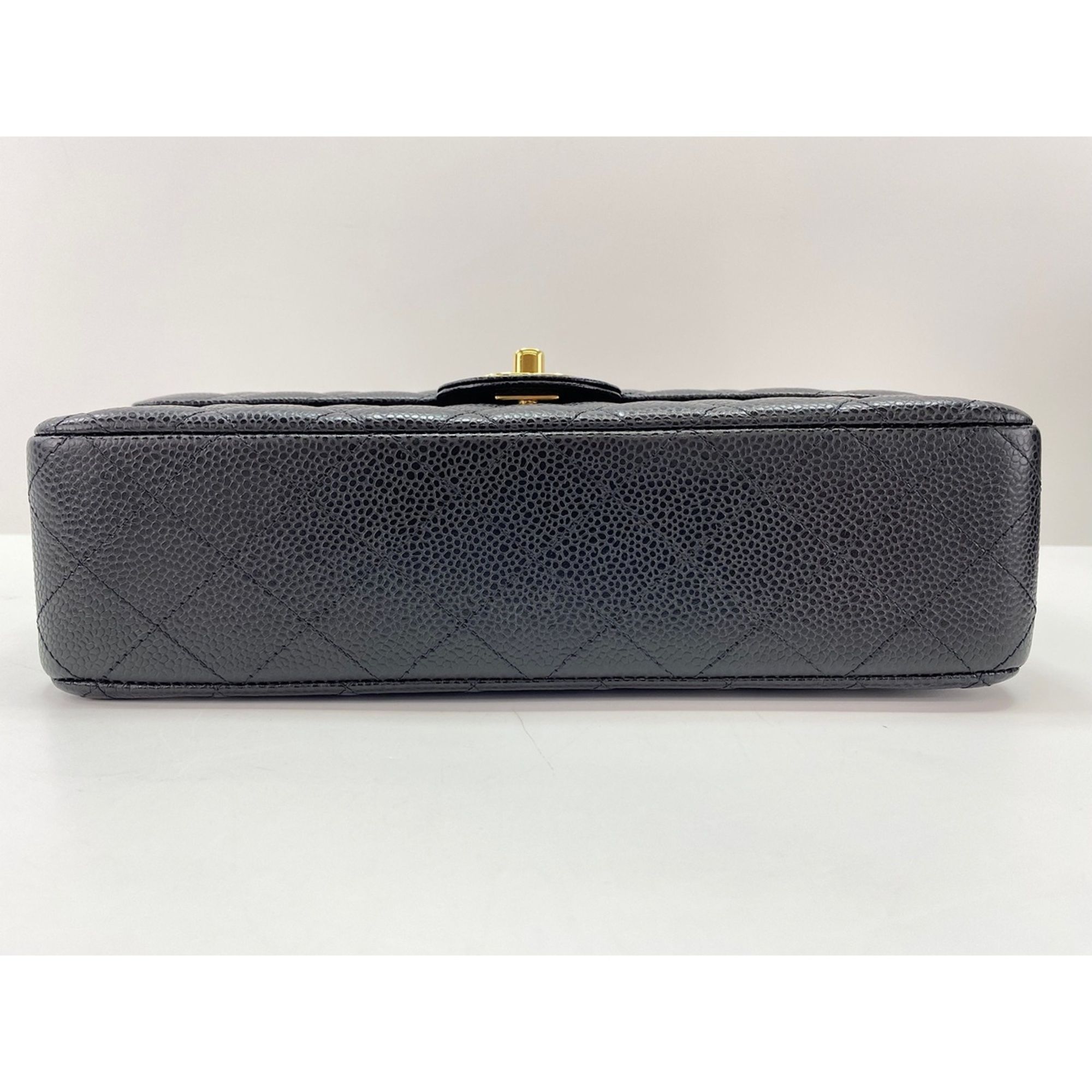 Matelasse Shoulder Bag (Pre-Owned) - Chanel - Modalova