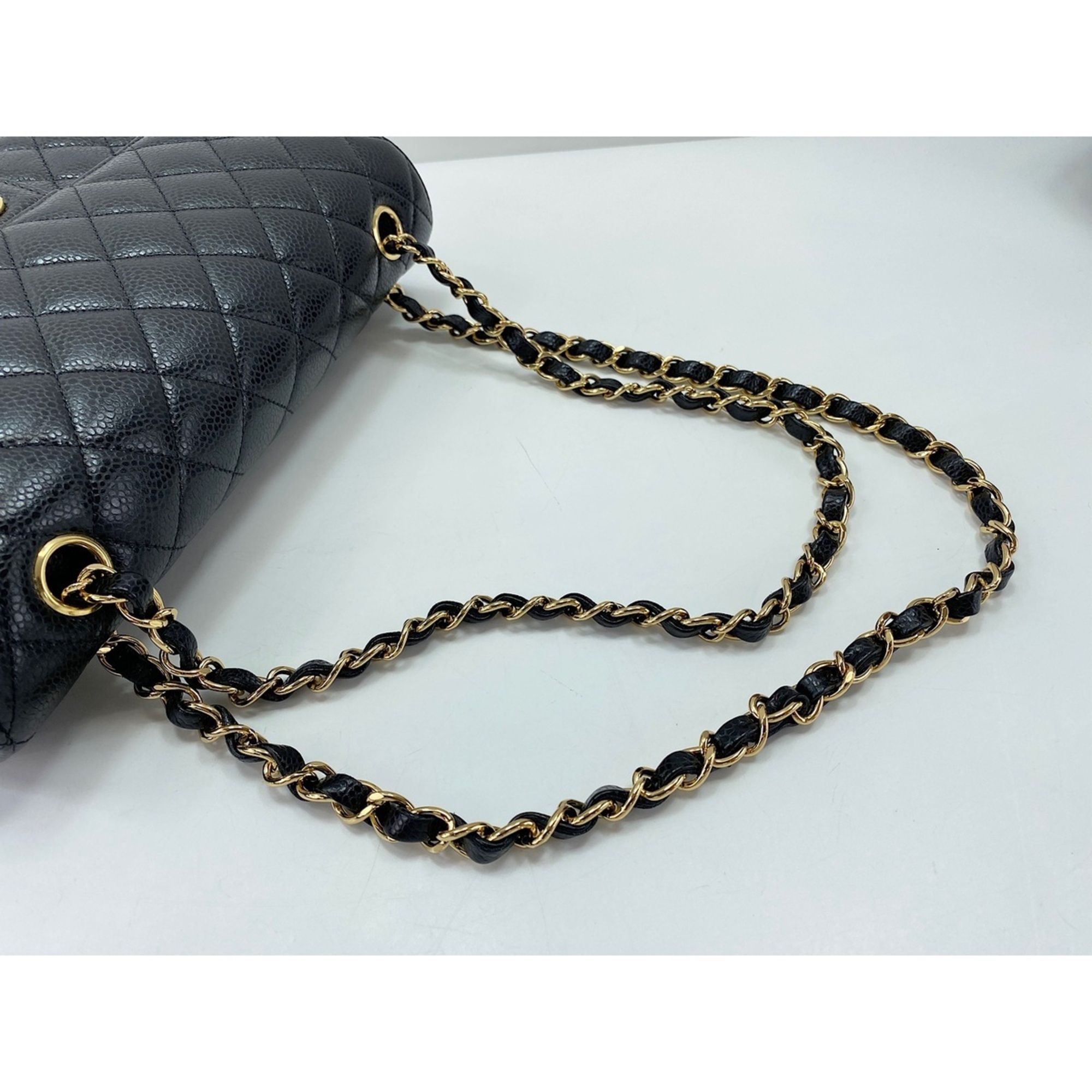 Matelasse Shoulder Bag (Pre-Owned) - Chanel - Modalova