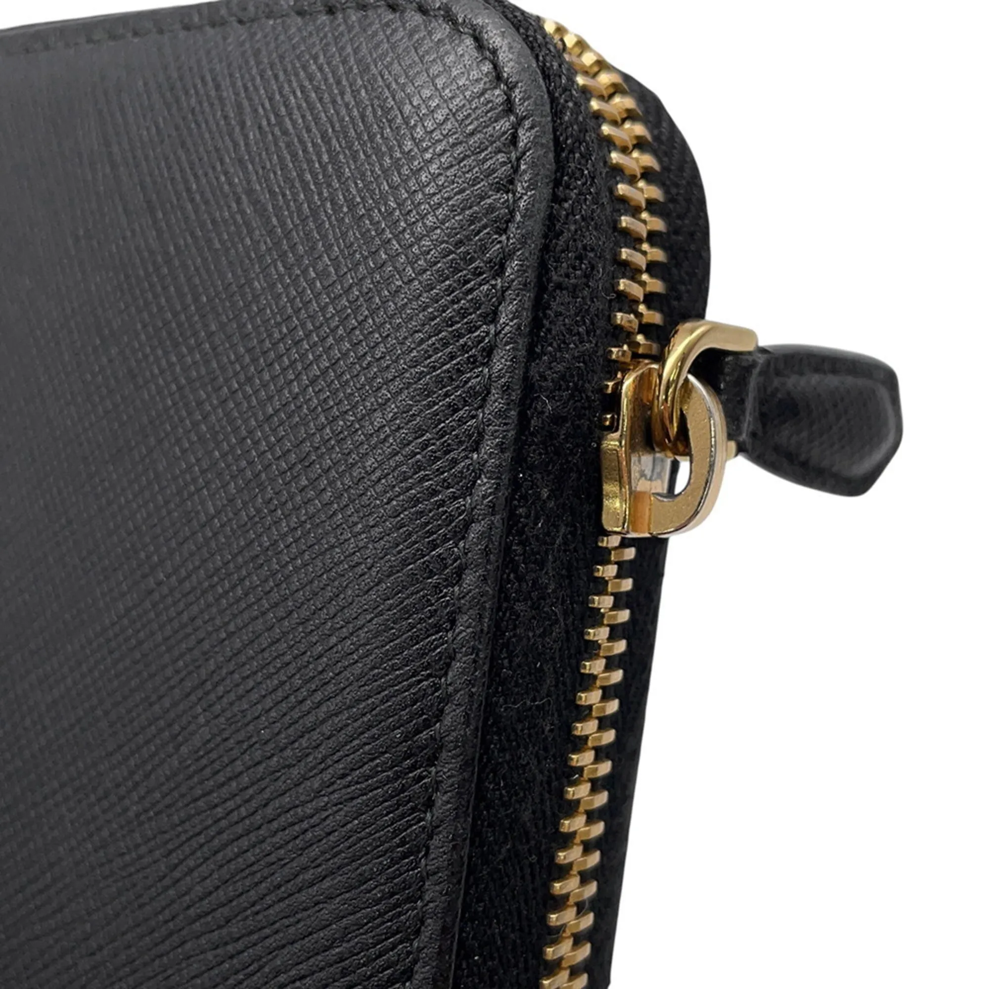 Saffiano Triangle Long Wallet (Bi-Fold) (Pre-Owned) - Prada - Modalova