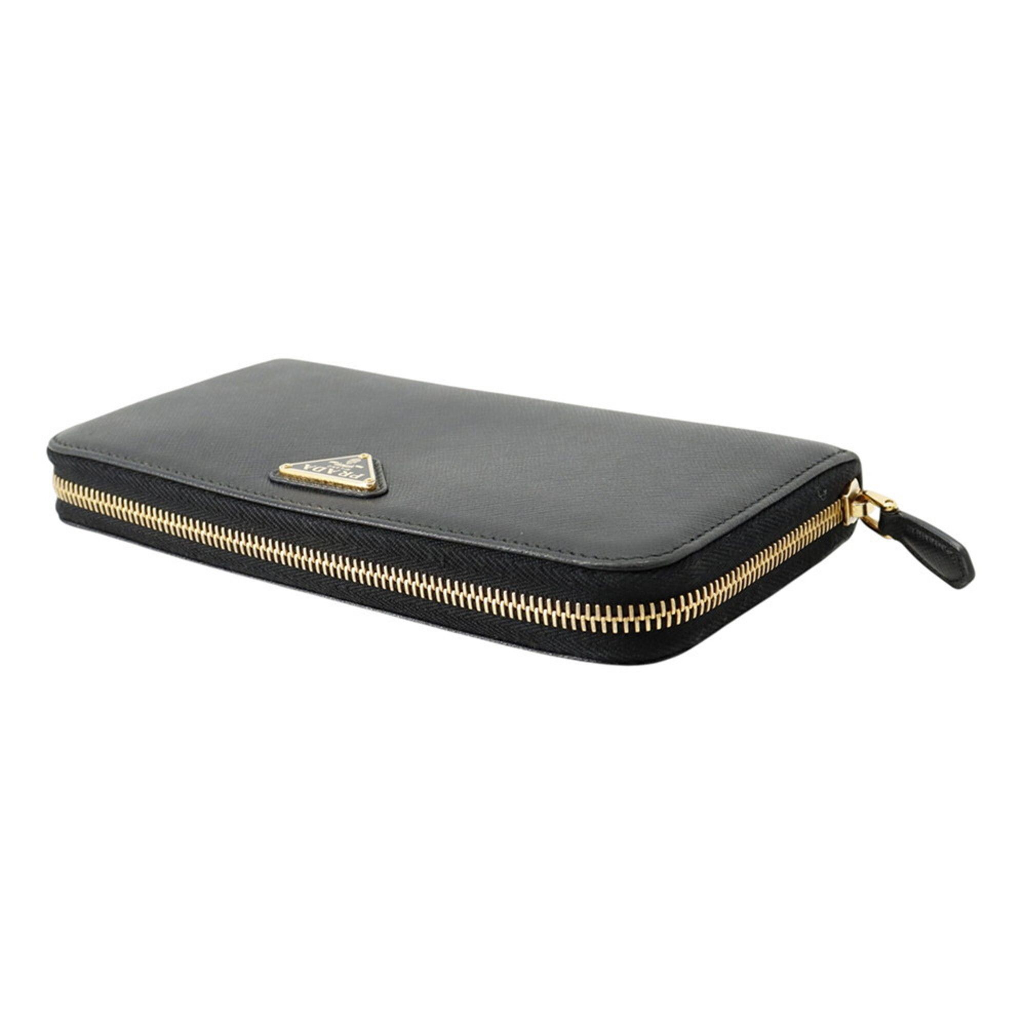 Saffiano Triangle Long Wallet (Bi-Fold) (Pre-Owned) - Prada - Modalova