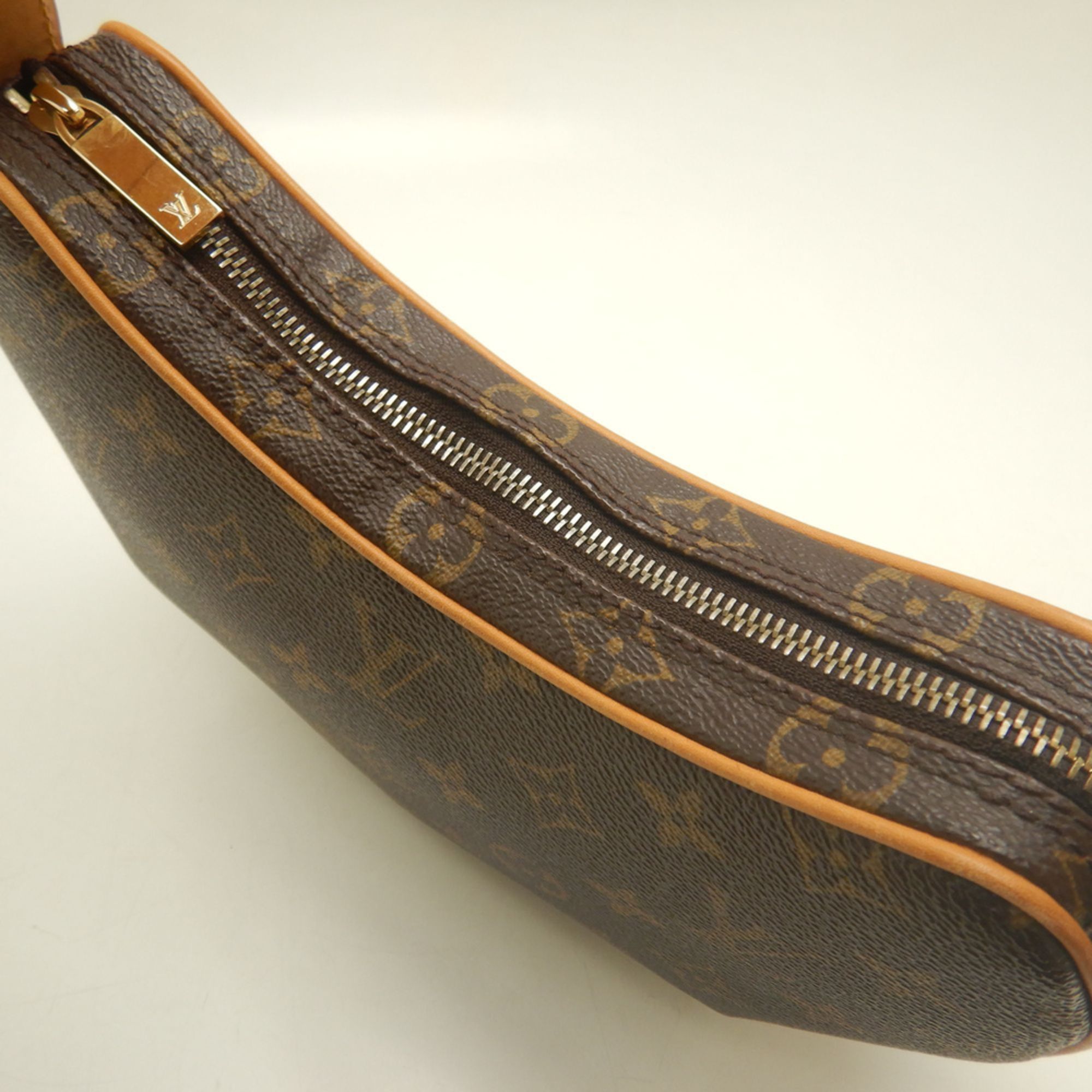 Canvas Pochette Shoulder Bag (Pre-Owned) - Louis Vuitton - Modalova