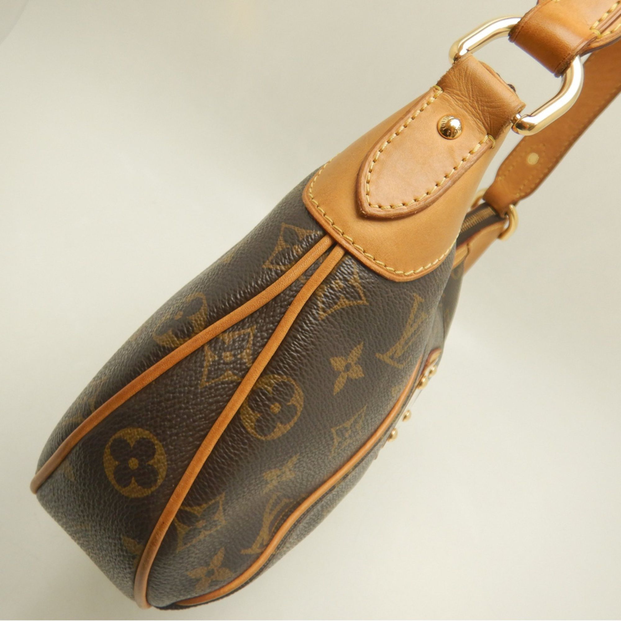 Canvas Shoulder Bag (Pre-Owned) - Louis Vuitton - Modalova