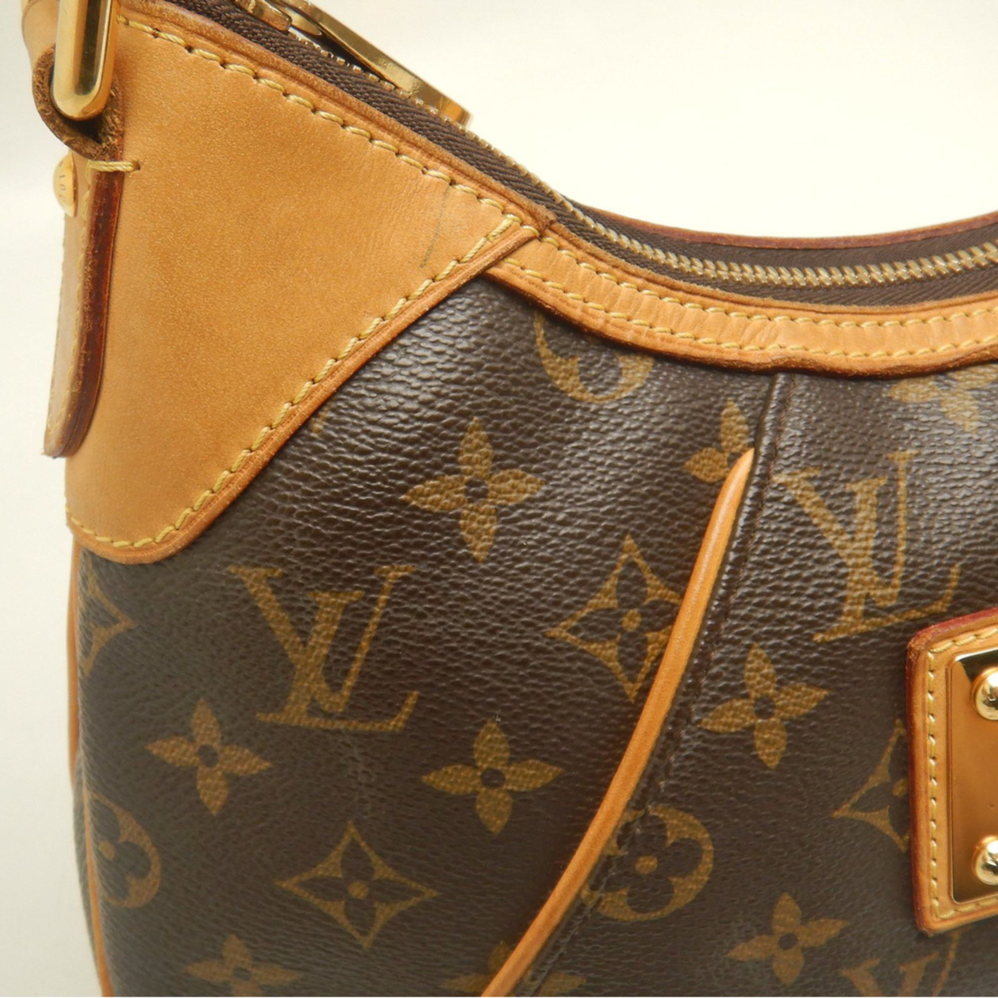 Canvas Shoulder Bag (Pre-Owned) - Louis Vuitton - Modalova
