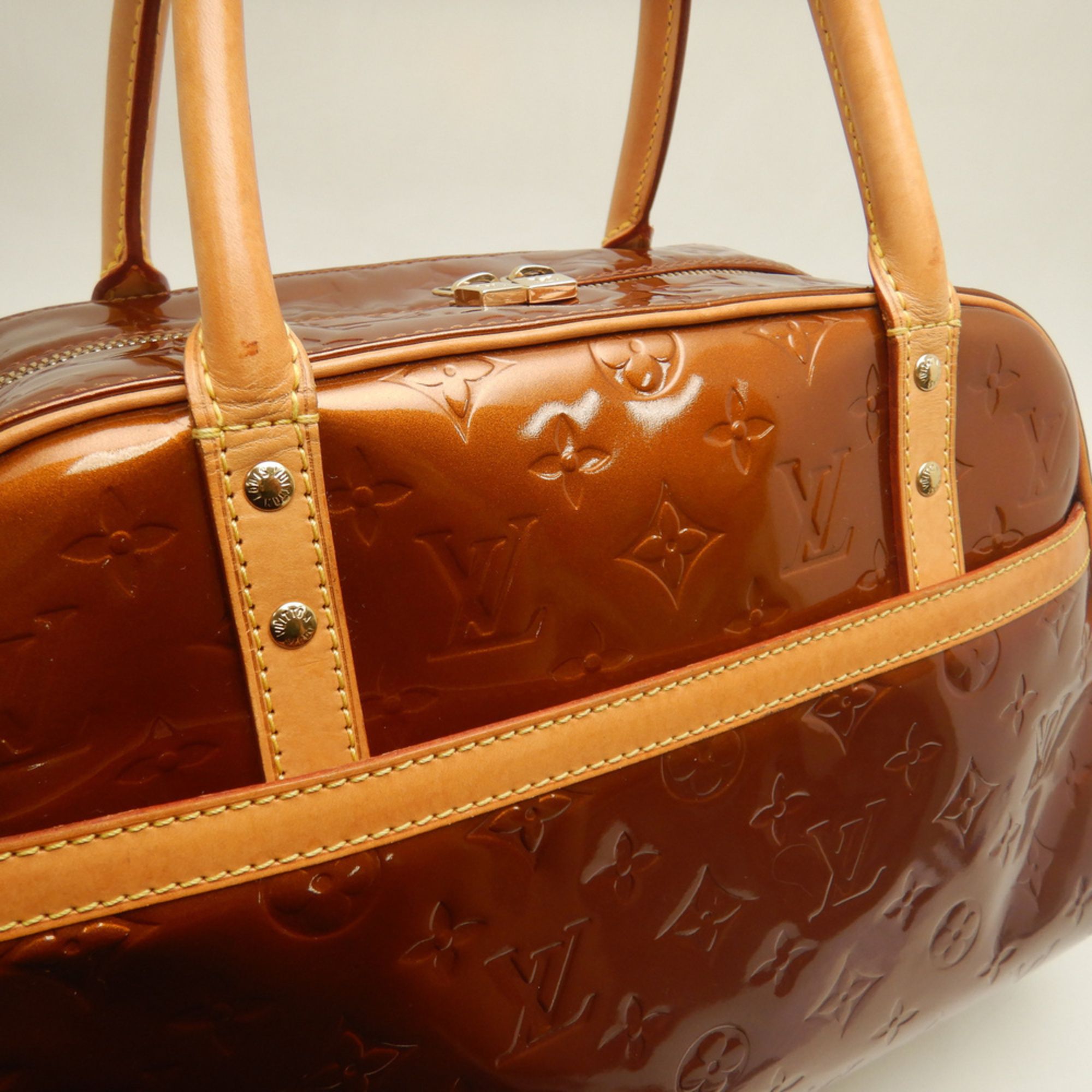 Vernis Handbag (Pre-Owned) - Louis Vuitton - Modalova
