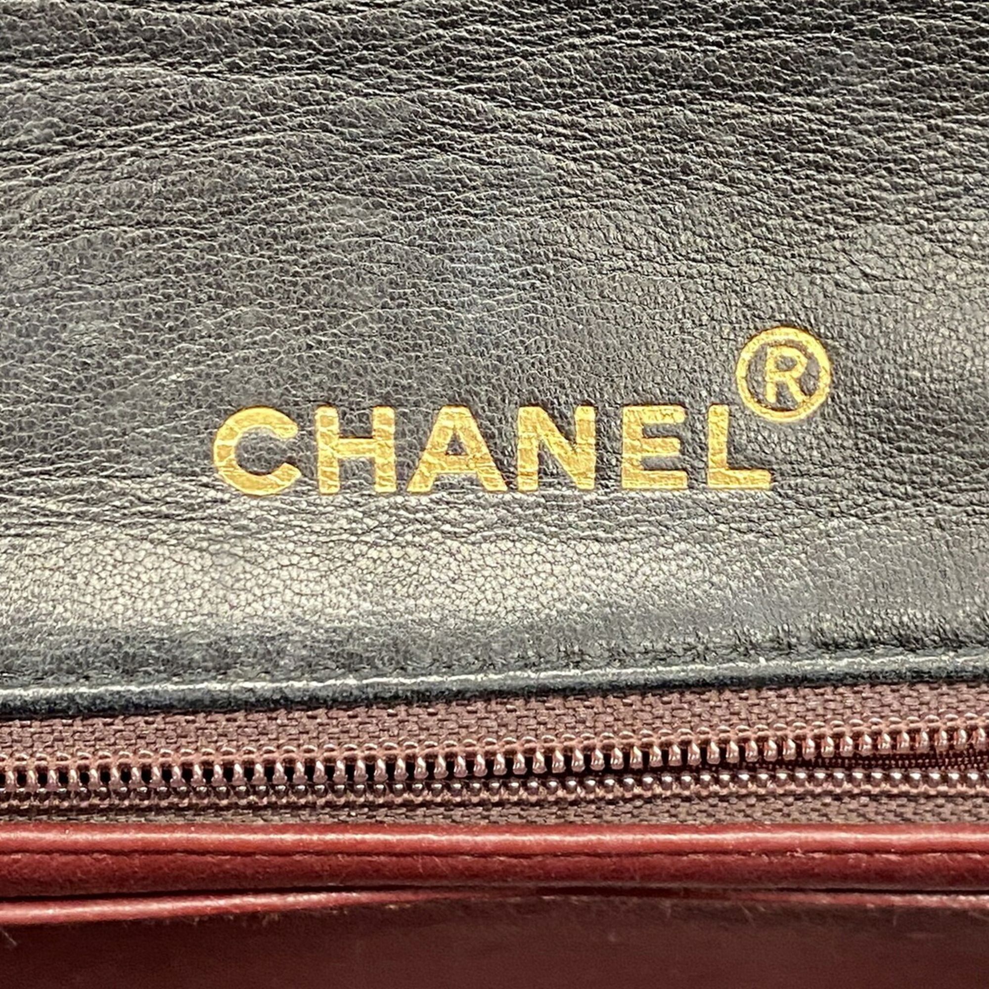 Leather Shoulder Bag (Pre-Owned) - Chanel - Modalova