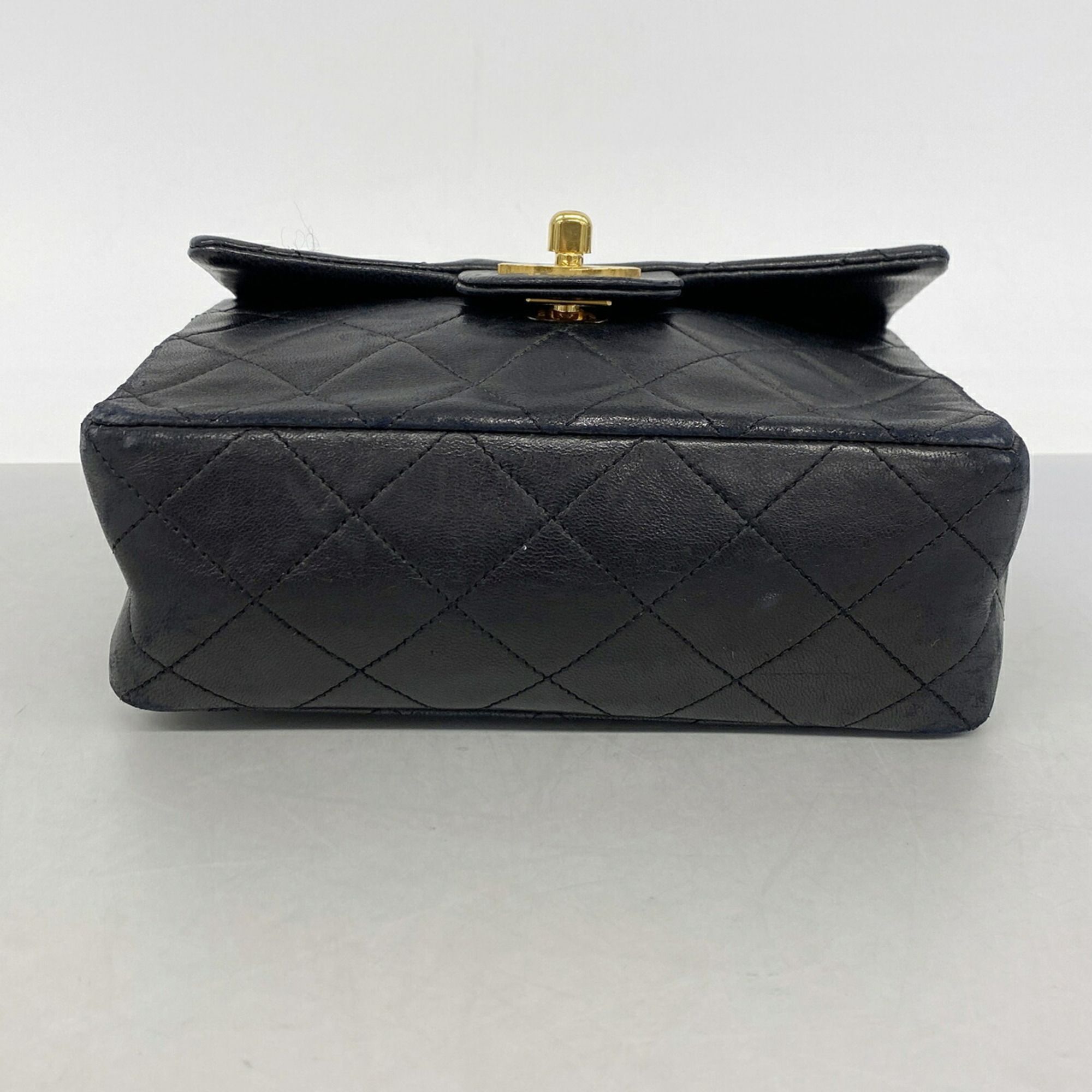 Leather Shoulder Bag (Pre-Owned) - Chanel - Modalova