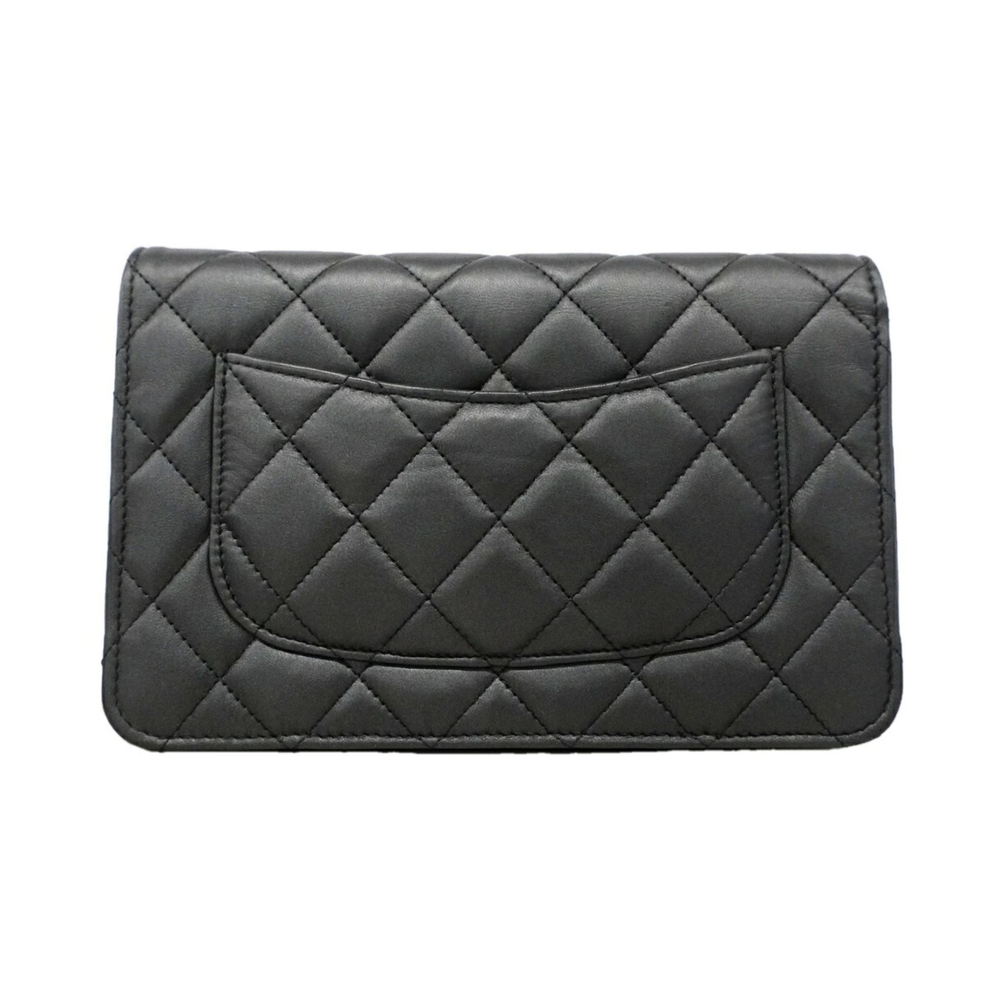Leather Chain/Shoulder Wallet (Pre-Owned) - Chanel - Modalova