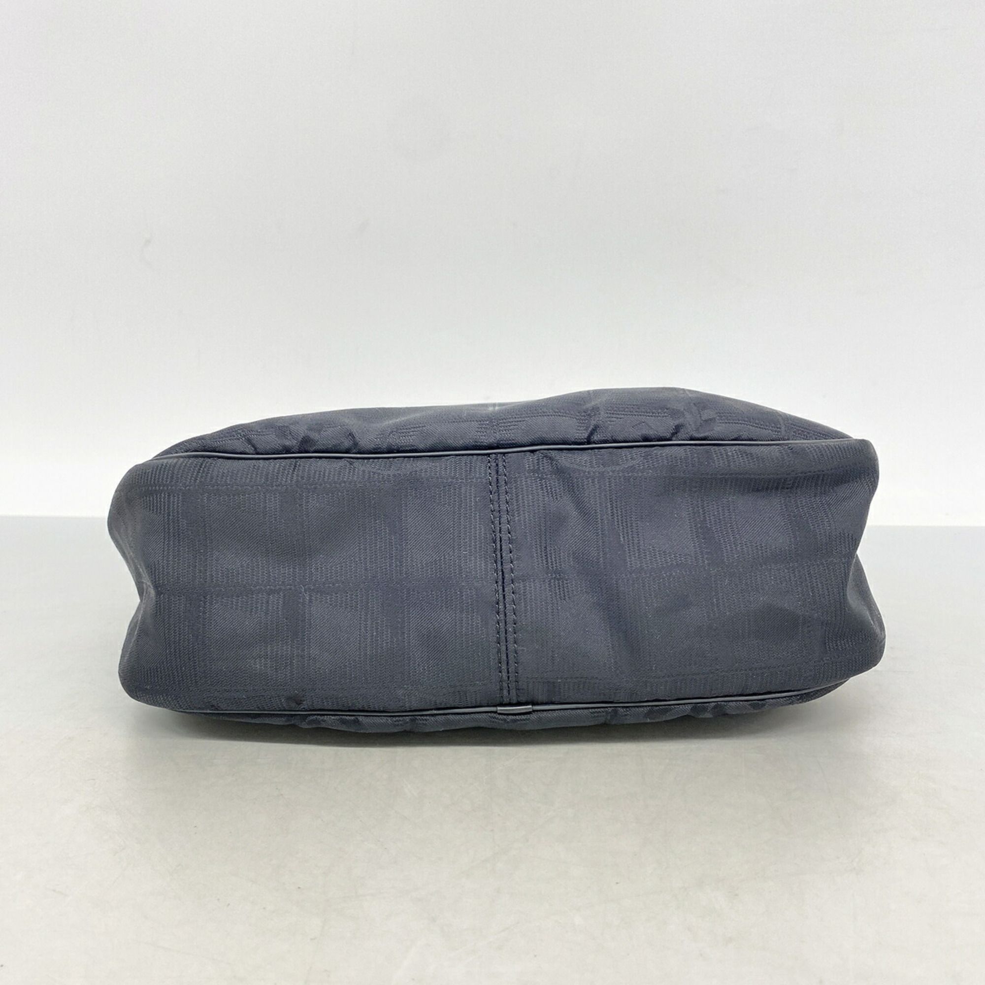 Nylon Shoulder Bag (Pre-Owned) - Chanel - Modalova