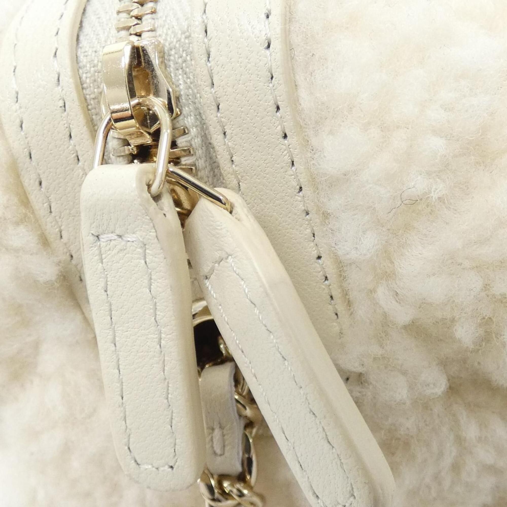 Chanel Ivory Handbag (Pre-Owned) - Chanel - Modalova